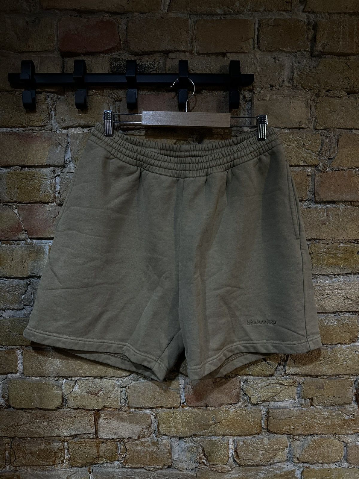 Balenciaga balenciaga logo shorts Size US 31 - 1 Thumbnail