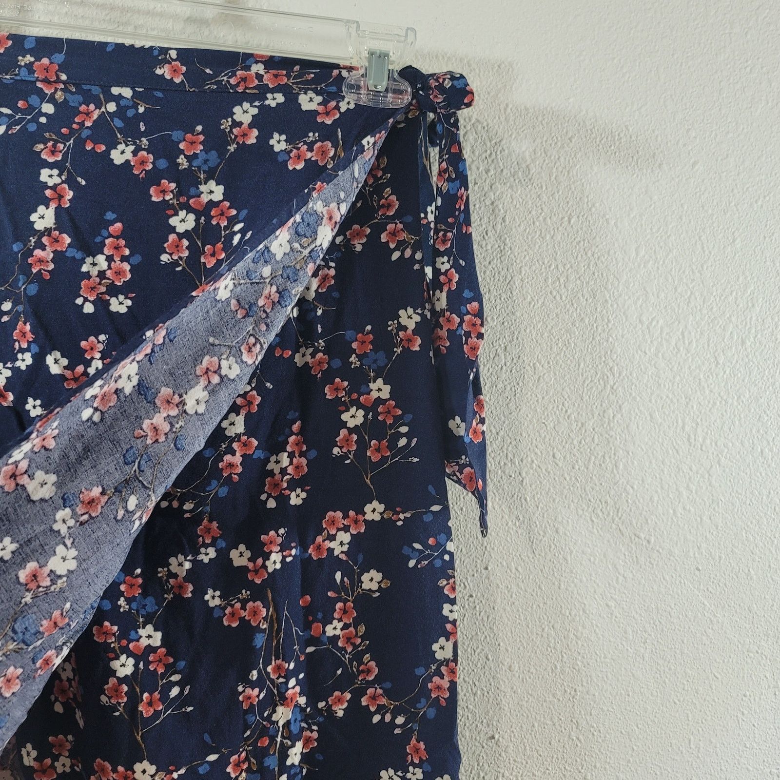 Other Xhilaration Blue Floral Hi Low Wrap Skirt Small Lightweight Size 28" / US 6 / IT 42 - 3 Thumbnail