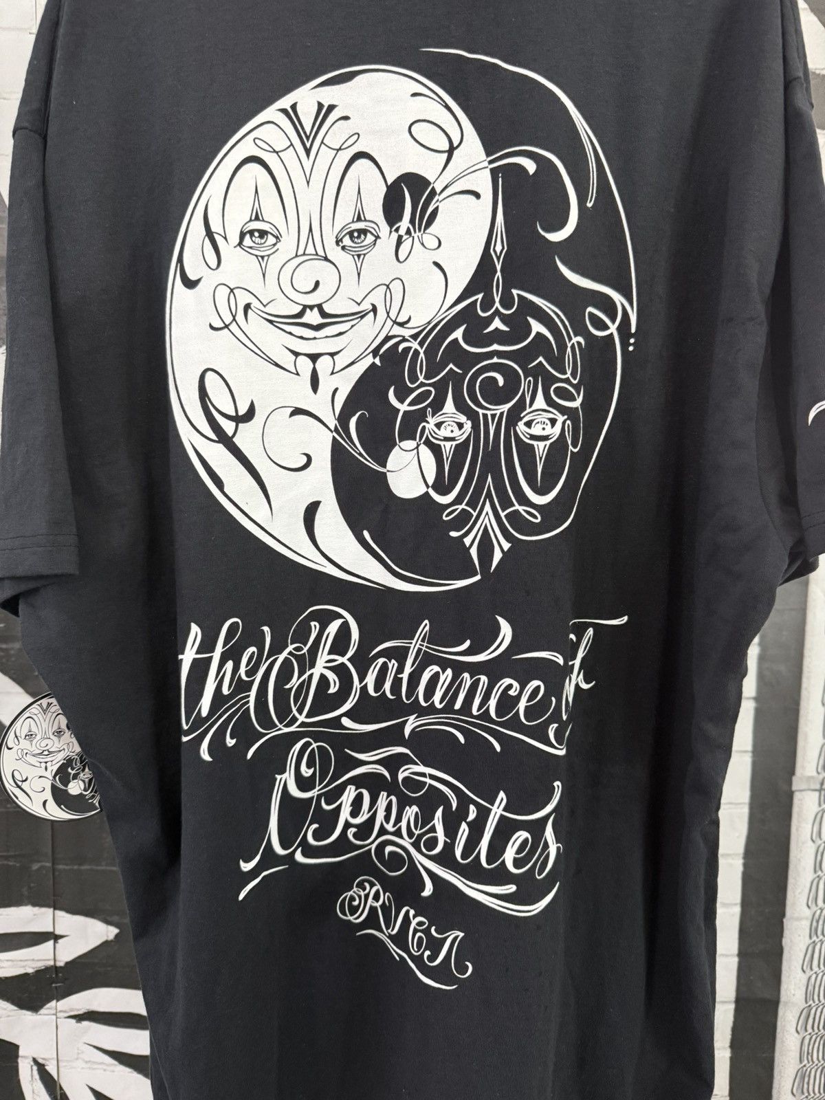 Designer × RVCA ⚡️ RVCA x Mr Cartoon YING YANG Tee Shirt Black 2XL XXL ⚡️ Size US XXL / EU 58 / 5 - 2 Thumbnail