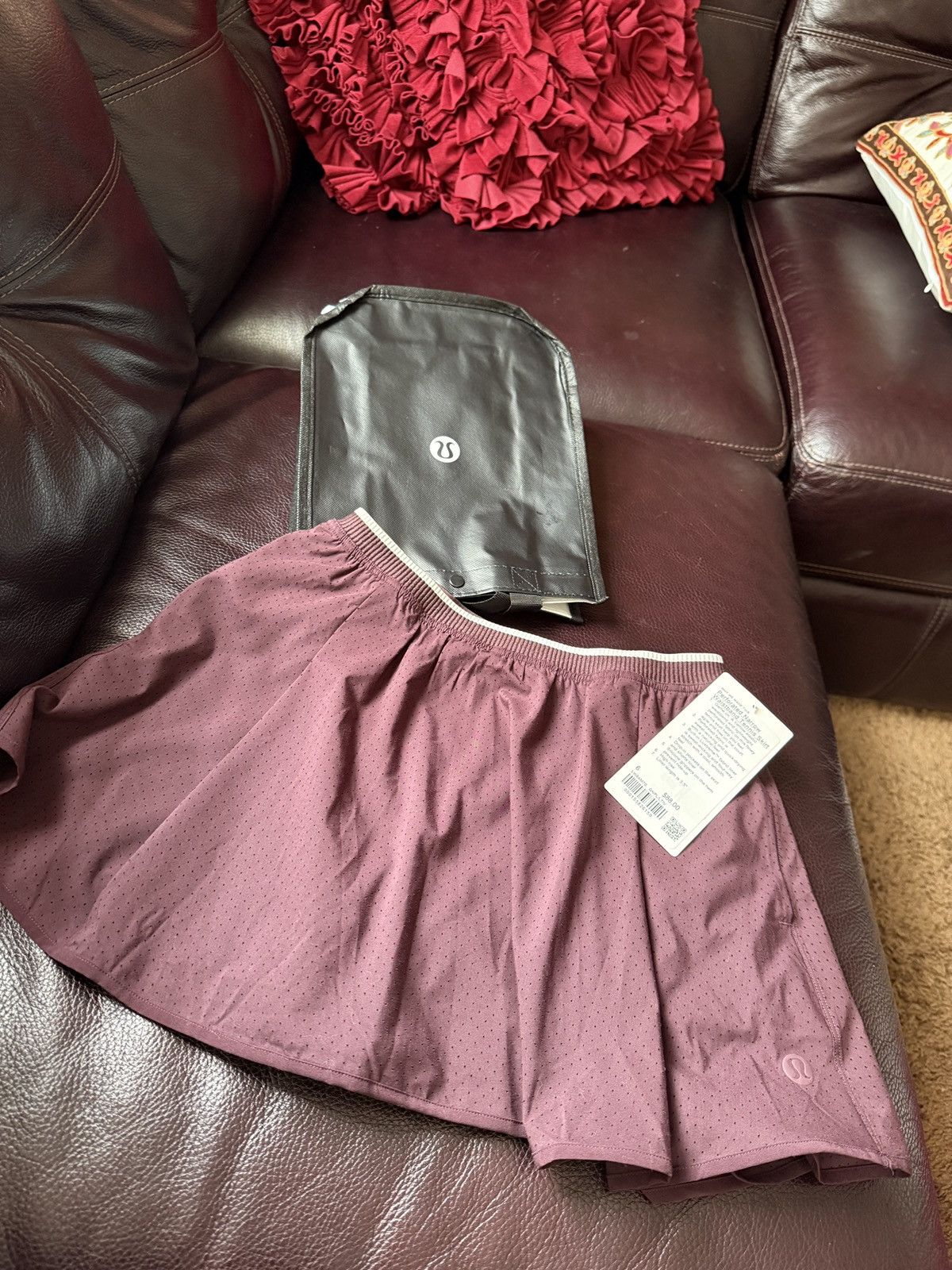 Lululemon lululemon athletica perforated narrow tennis skirt size 6 Size 28" / US 6 / IT 42 - 6 Thumbnail