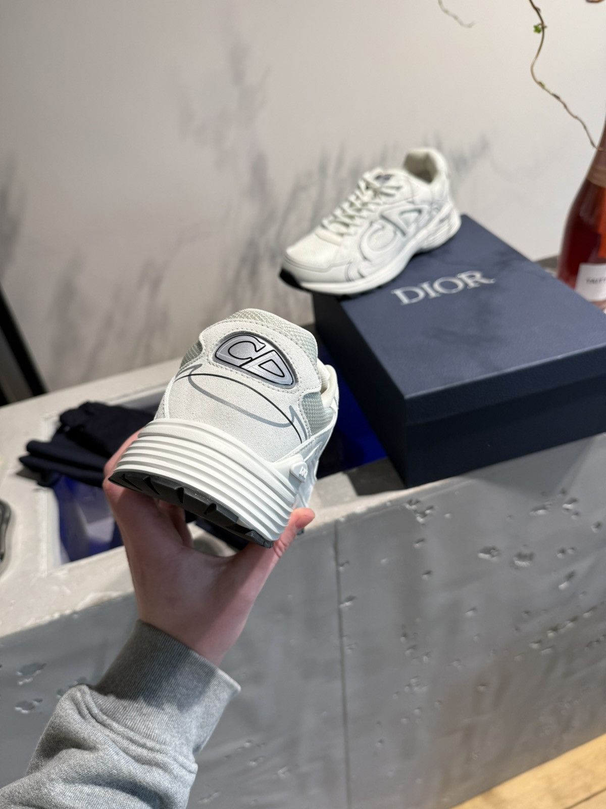 Dior BNWT Dior B30 Sneaker Size US 9 / EU 42 - 4 Thumbnail