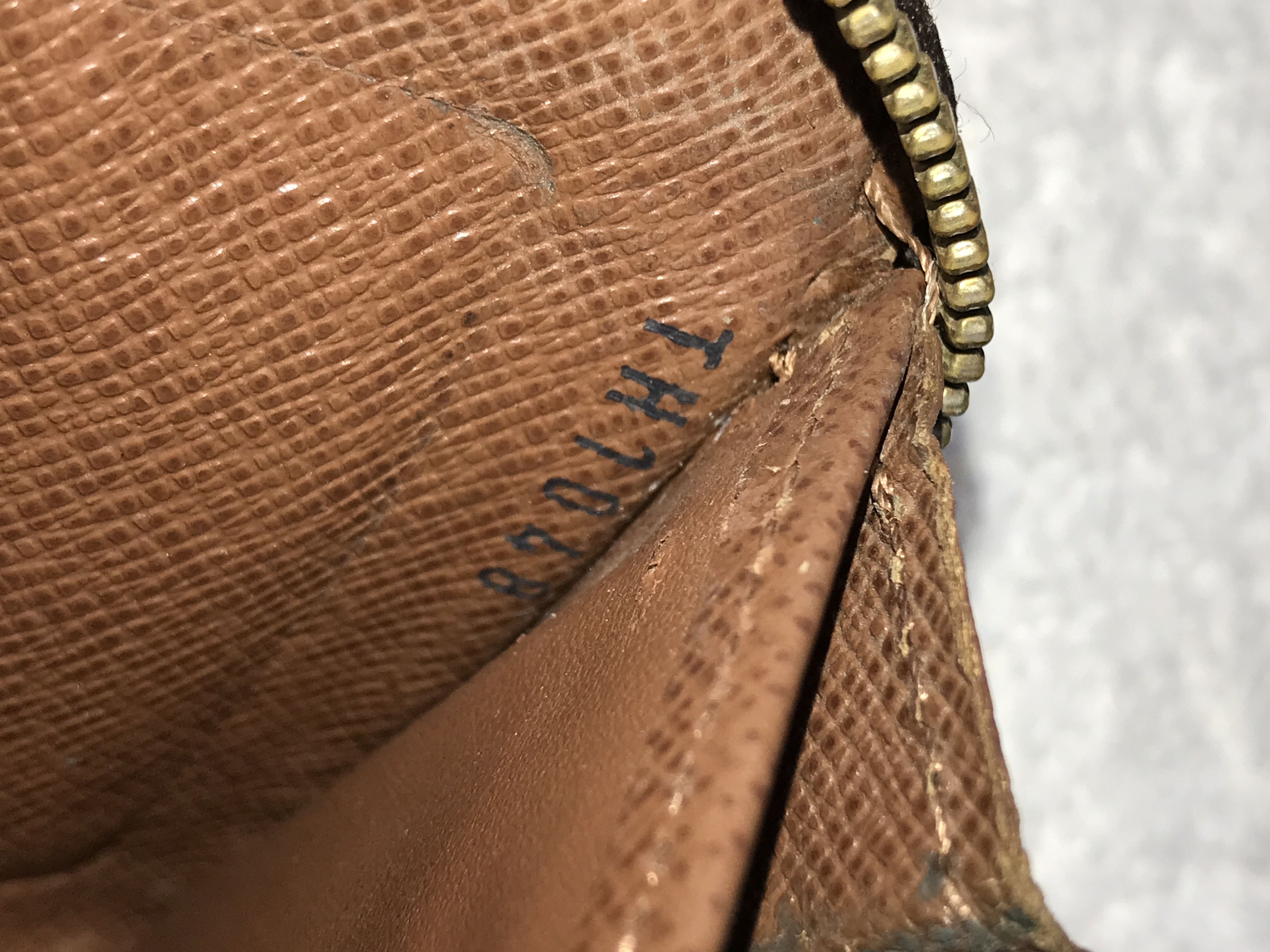 Louis Vuitton × Vintage Vintage Louis Vuitton Zippy Coin Purse Size ONE SIZE - 9 Thumbnail