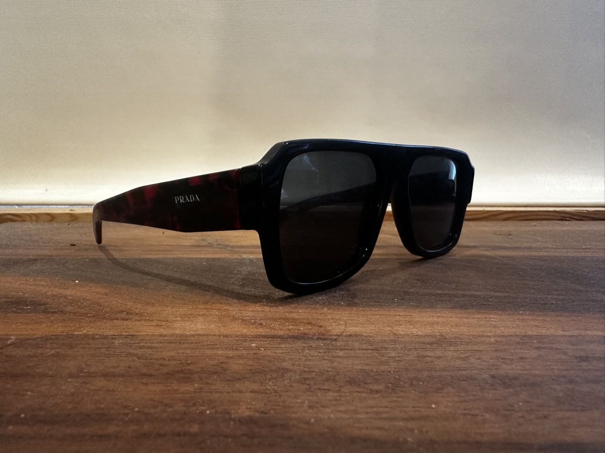 Prada Prada Sunglasses PR 22YS Size ONE SIZE - 1 Thumbnail