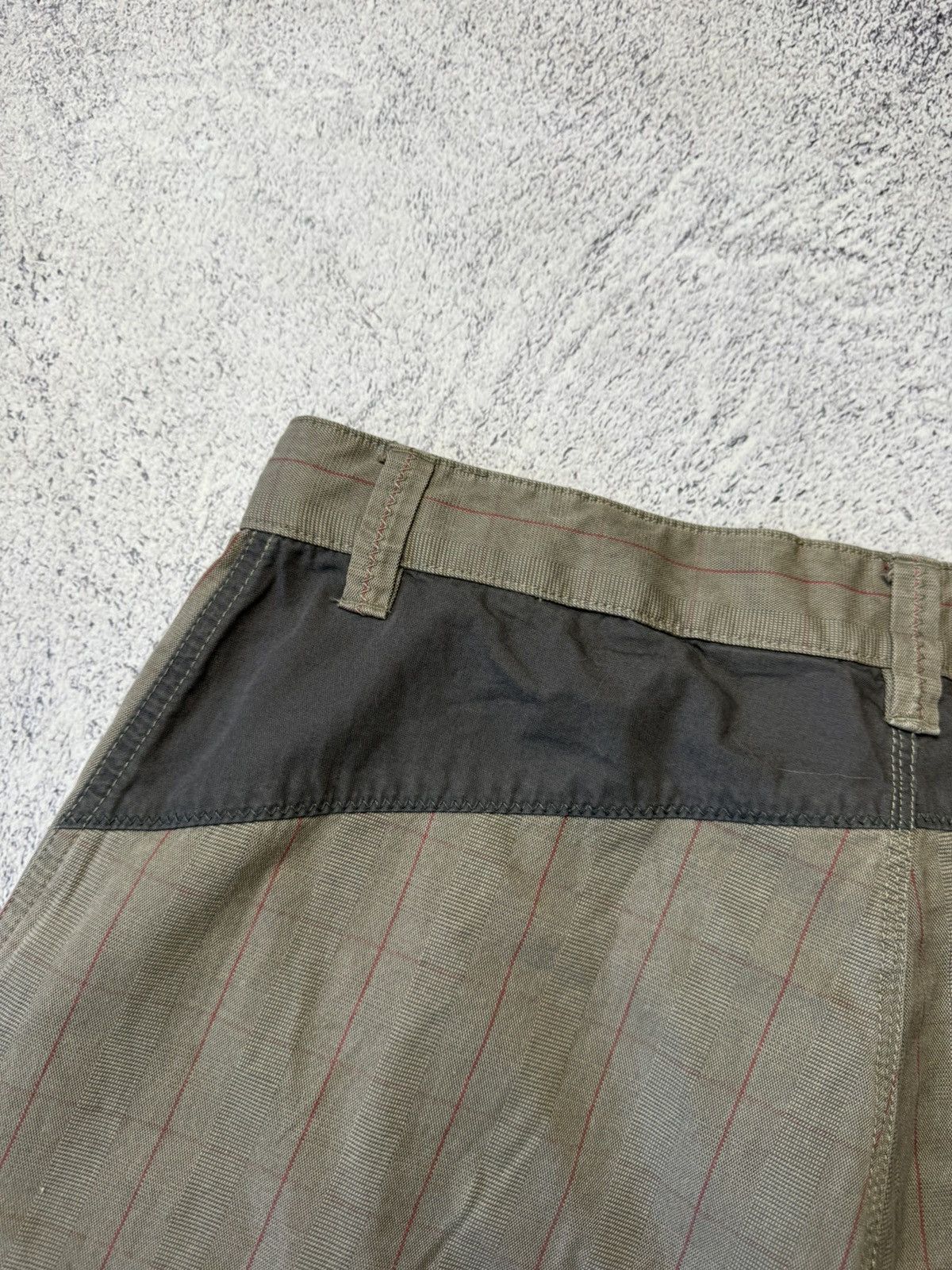 Nike Vintage Nike Shorts Japanese Y2K Size US 32 / EU 48 - 23 Thumbnail
