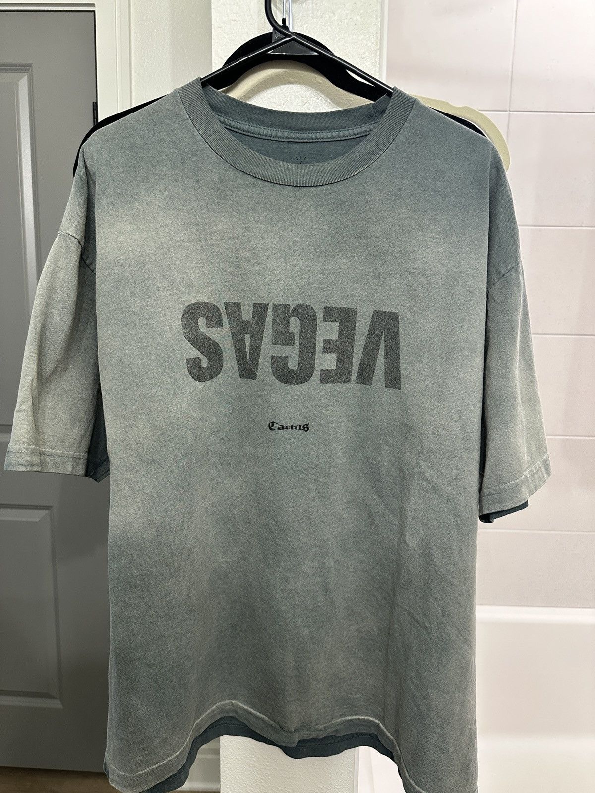 Travis Scott Travis Scott Cactus Vegas Tee Gray Size US XL / EU 56 / 4 - 1 Thumbnail