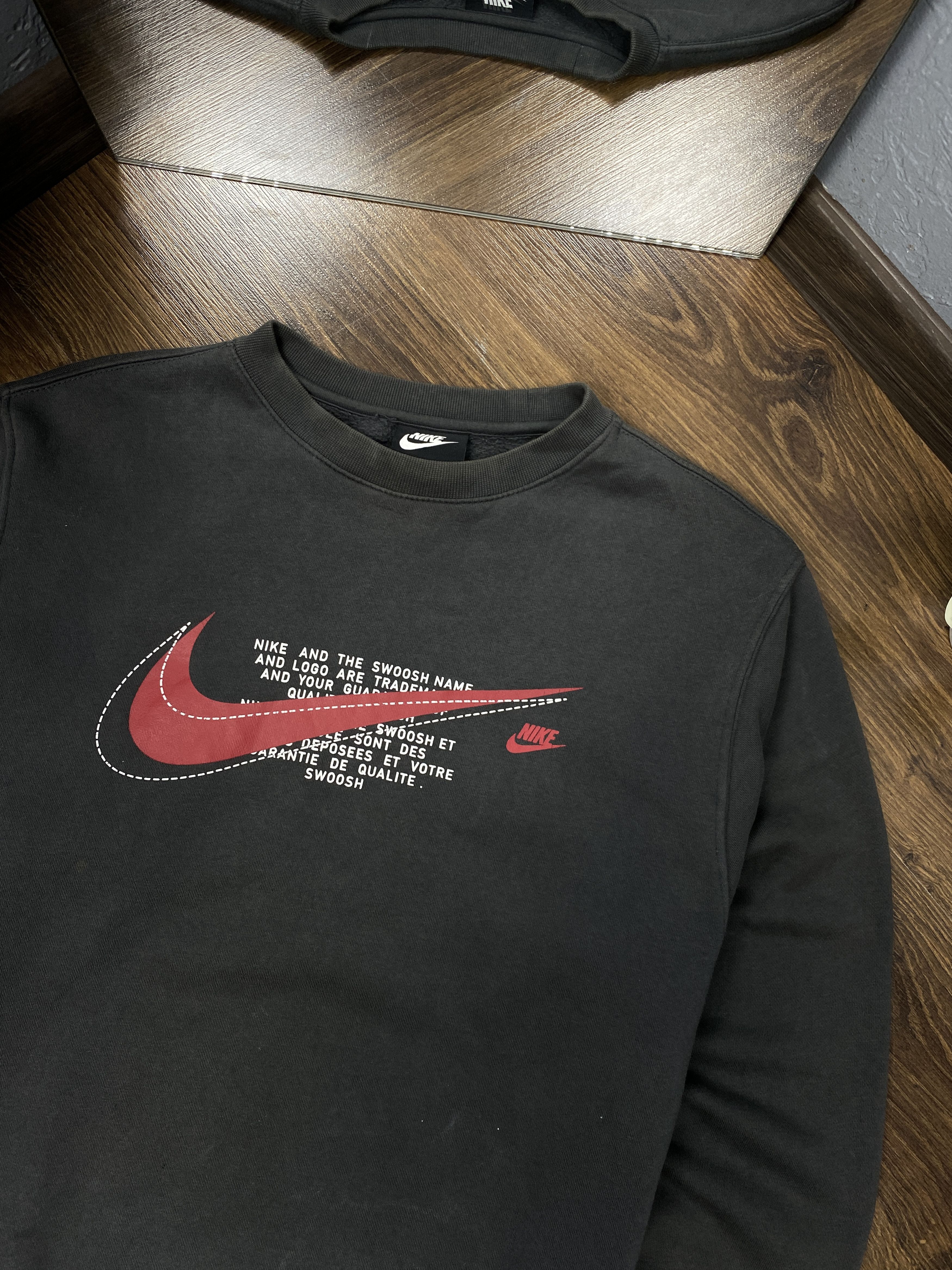 Nike Nike Mens Big Swoosh Crew Neck Sweatshirt Size US M / EU 48-50 / 2 - 2 Thumbnail