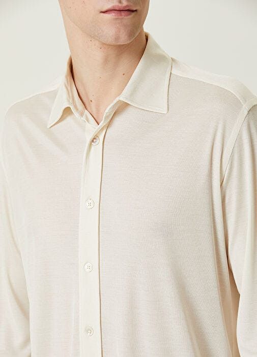 Tom Ford o1w1db10125 JBL009 Shirt in Off White Size US XL / EU 56 / 4 - 4 Thumbnail