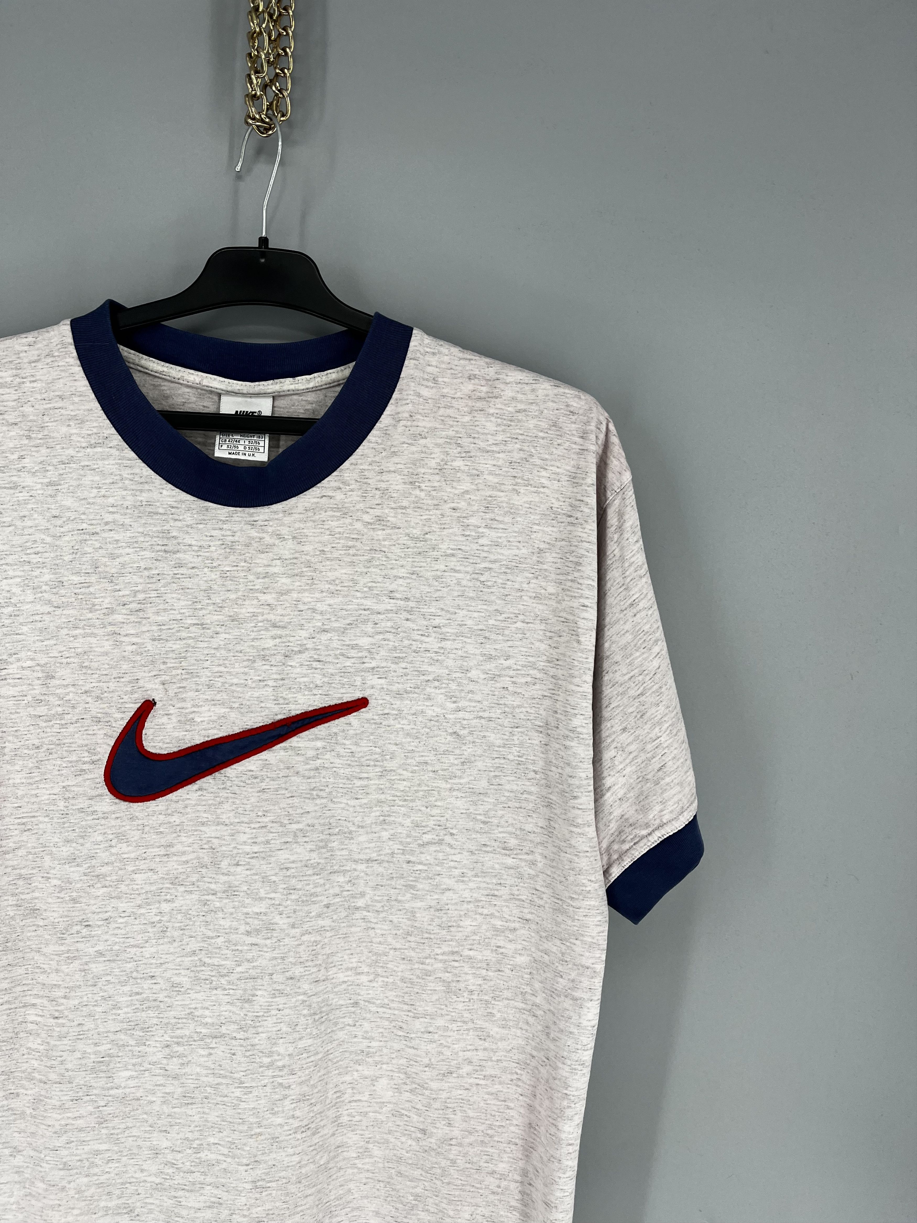 Band Tees Vintage 90s Nike Big Swoosh T-Shirt Size US L / EU 52-54 / 3 - 5 Thumbnail