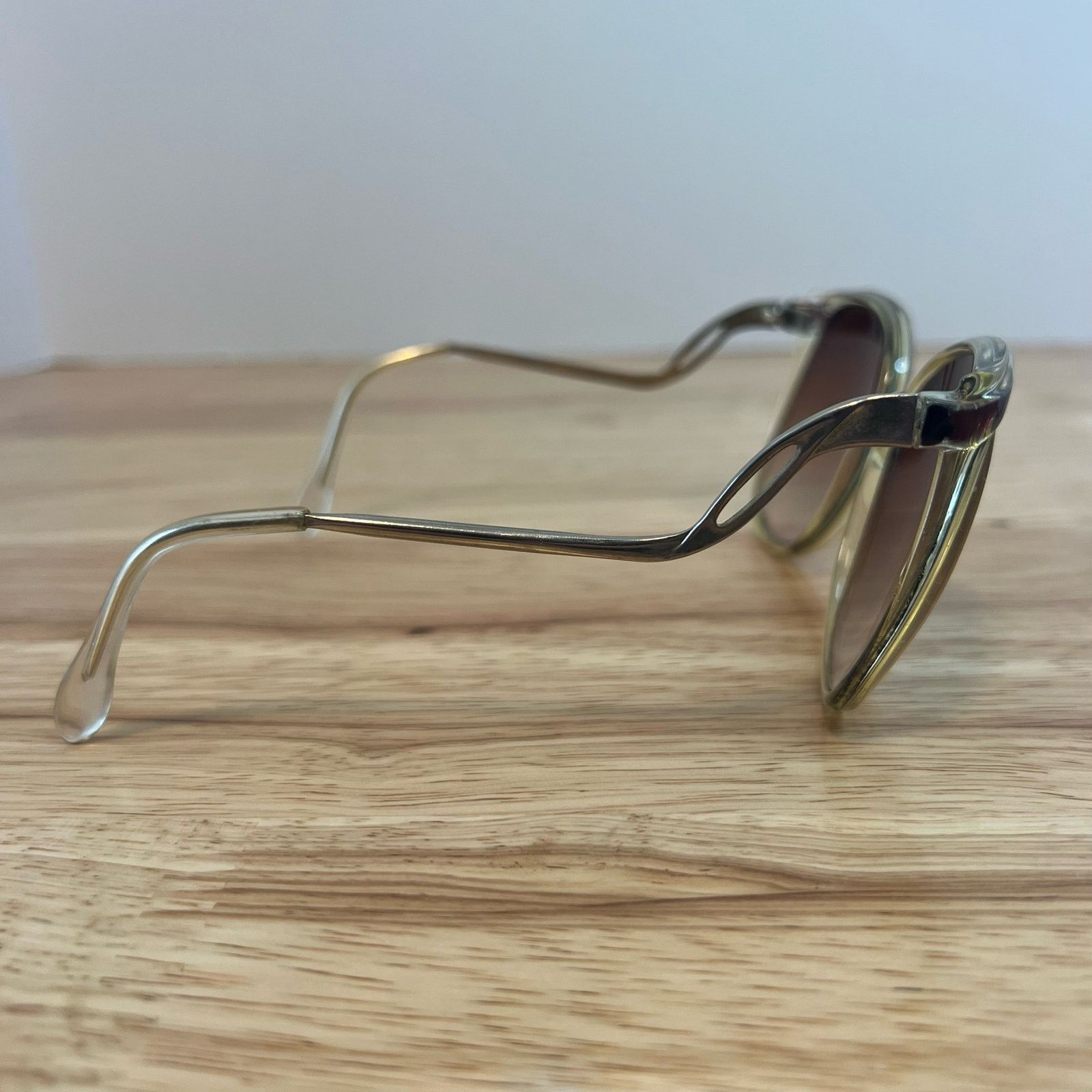 Other Vintage ROC Taiwan Clear Brown Metal Circle Retro Sunglasses Size ONE SIZE - 5 Thumbnail