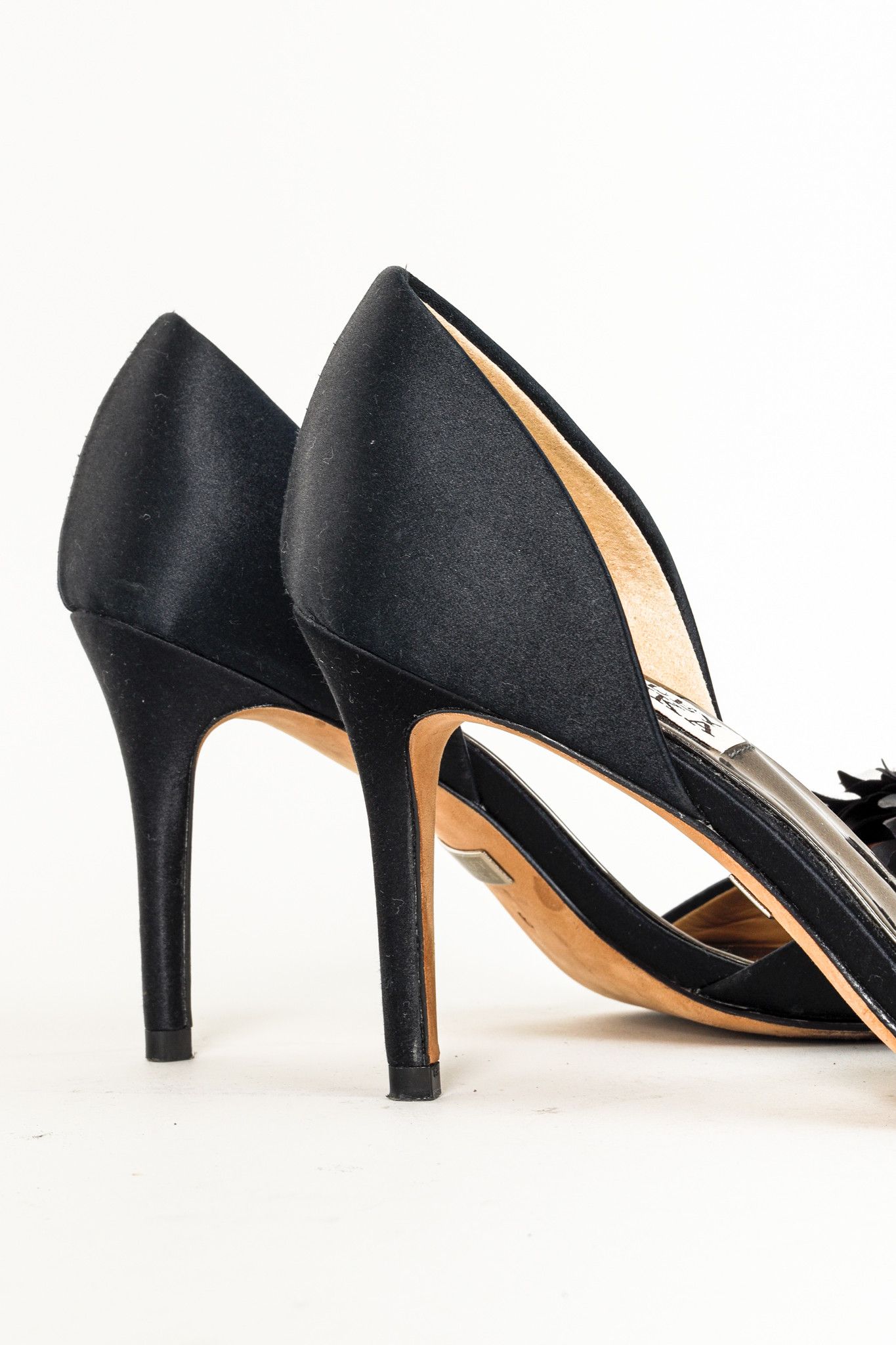 Badgley Mischka Badgley Mischka Black Garden Appliqué Satin Sandal Size US 6 / IT 36 - 8 Thumbnail