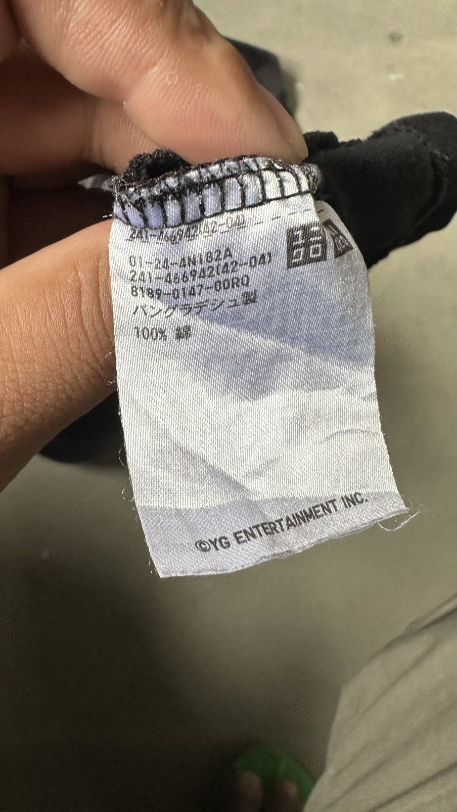 Uniqlo TREASURE UNIQLO K POP TEE Size US XL / EU 56 / 4 - 6 Thumbnail
