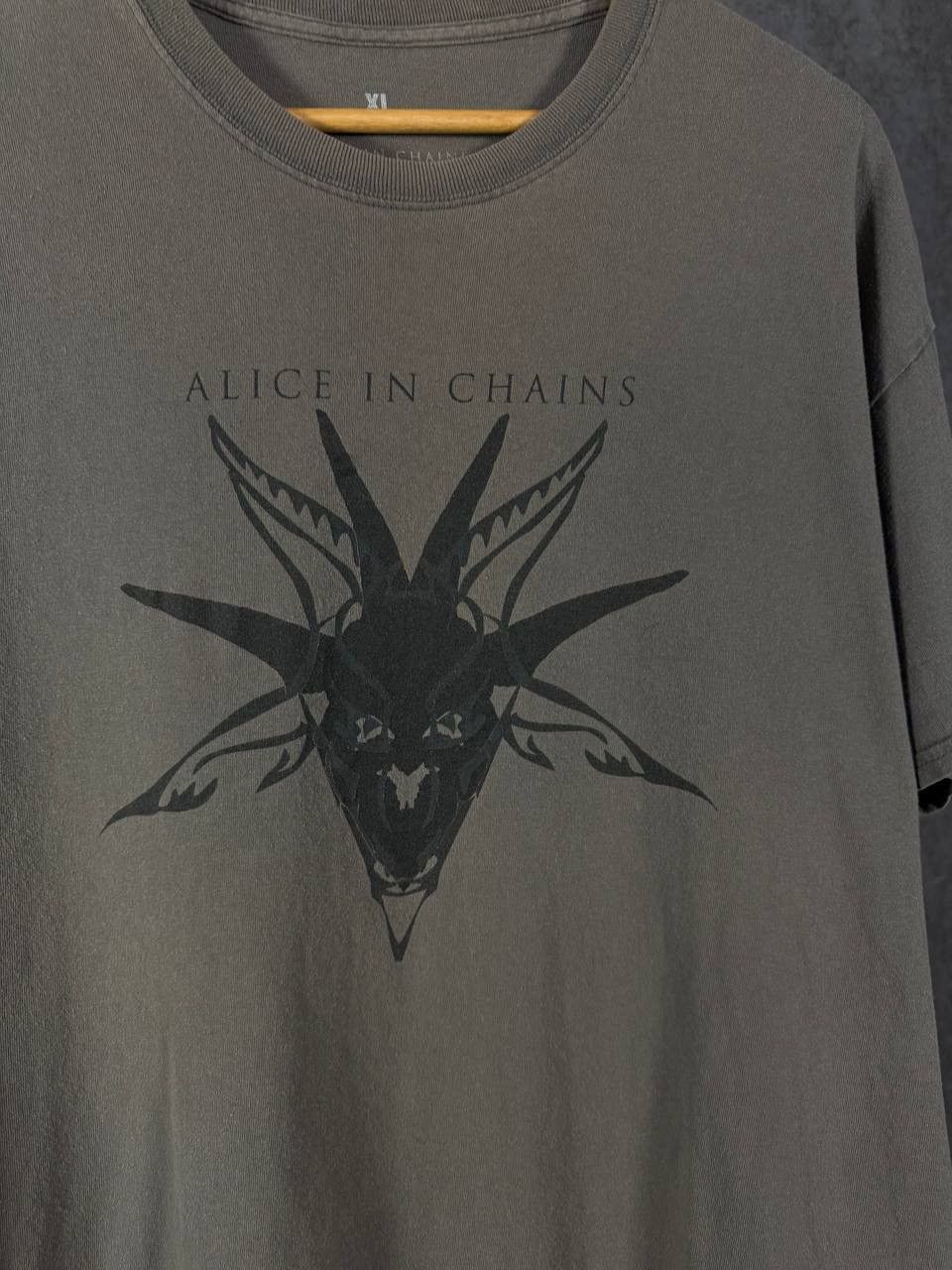 Band Tees Alice in Chains rock band tee Size US XL / EU 56 / 4 - 3 Thumbnail