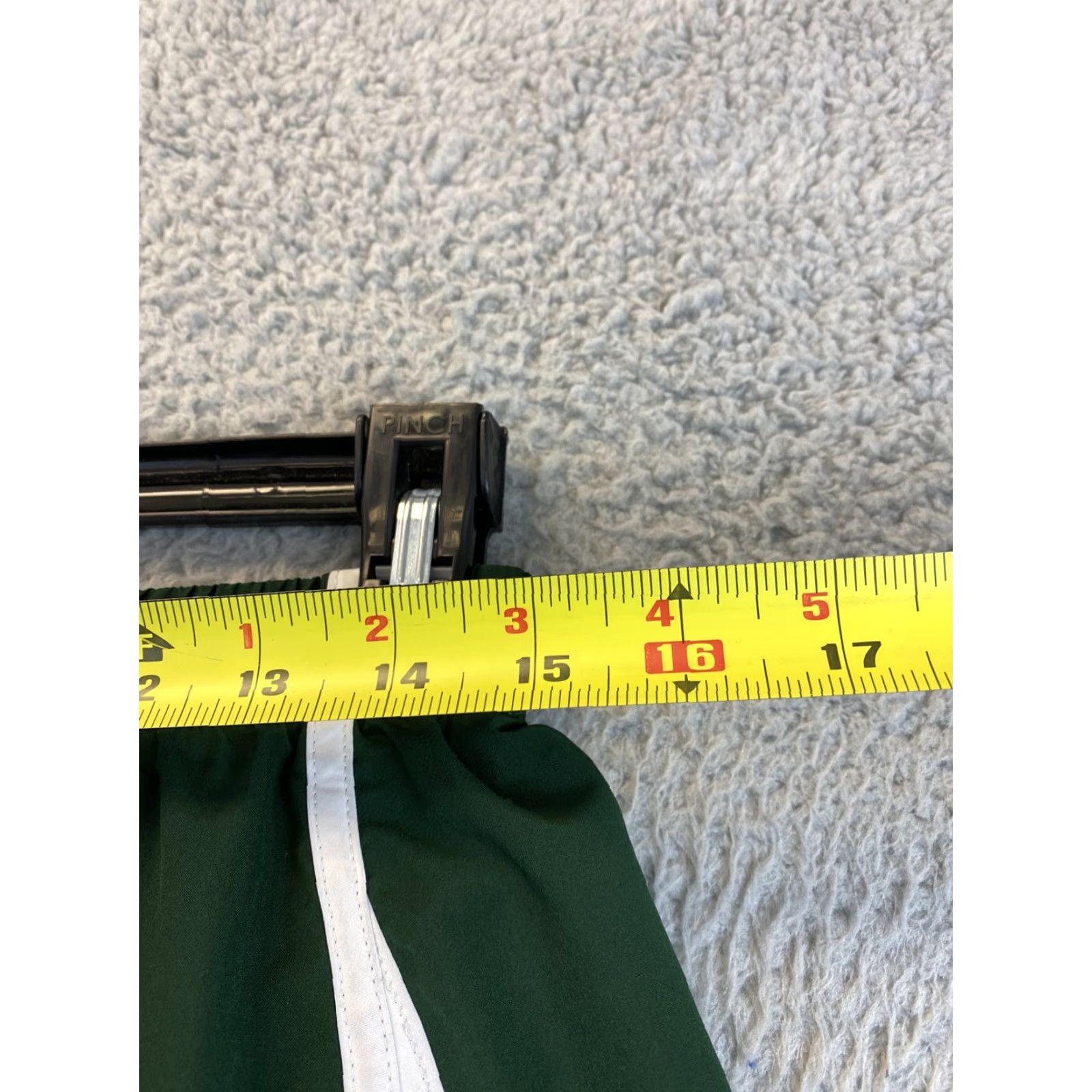 Under Armour Under Armour Shorts Womens Green Jogging Athletic Ladies Running M Regular 3 in Inseam Lightweight Beach Cross Training Womens Size 32" / US 10 / IT 46 - 4 Thumbnail