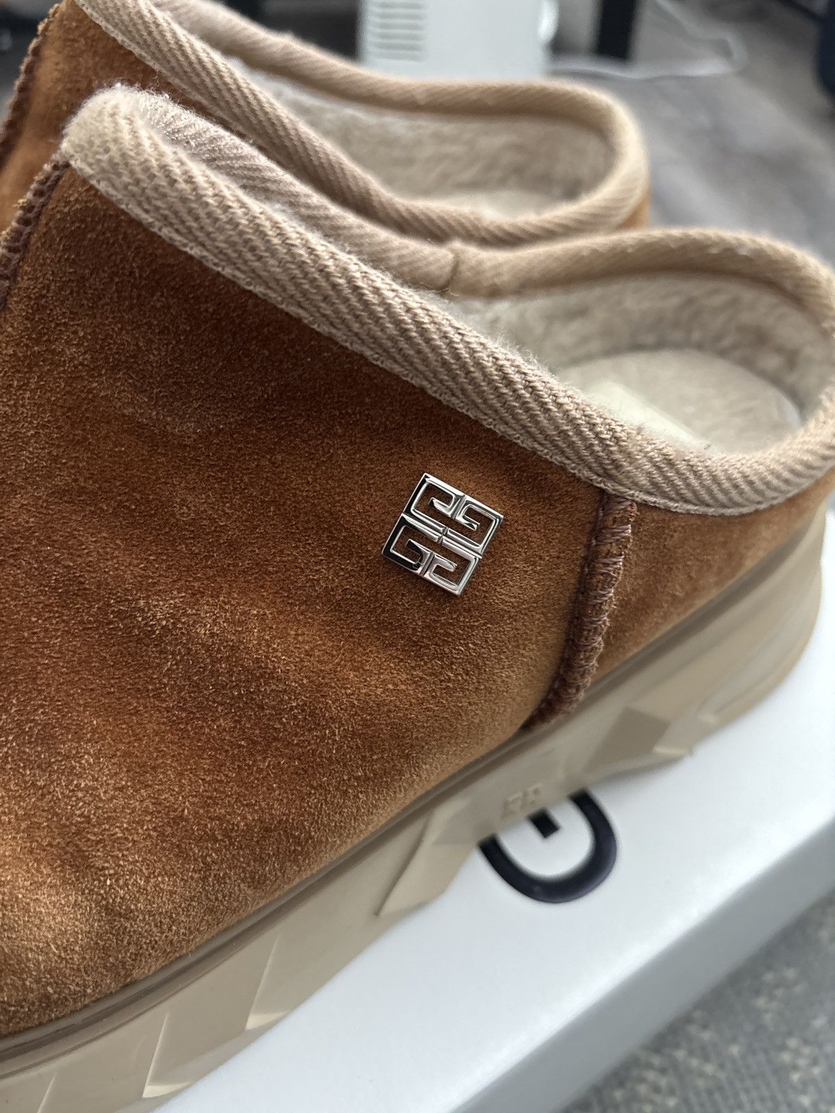 Givenchy Givenchy marshmallow Matthew Williams Size US 12 / EU 45 - 6 Thumbnail