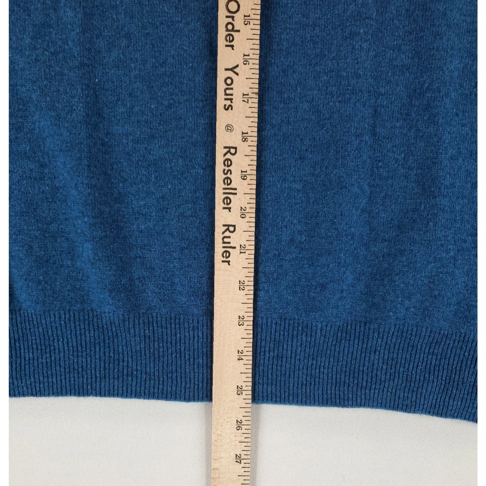 J.Crew **J.CREW Mens V Neck Blue Cashmere Long Sleeve Pullover** User: J.CREW Mens V Neck Blue Cashmere Long Sleeve Sweater **M** Size US M / EU 48-50 / 2 - 5 Thumbnail