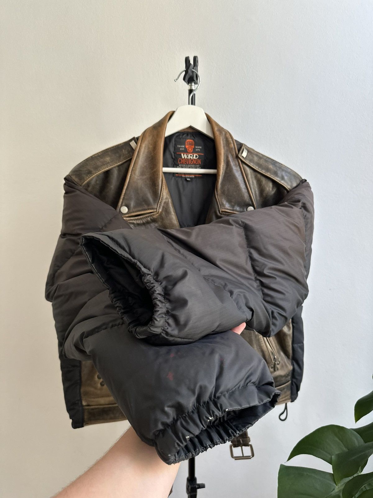 Chevignon Chevignon Vintage 90s Archive Leather Down Puffer Jacket Size US L / EU 52-54 / 3 - 4 Thumbnail