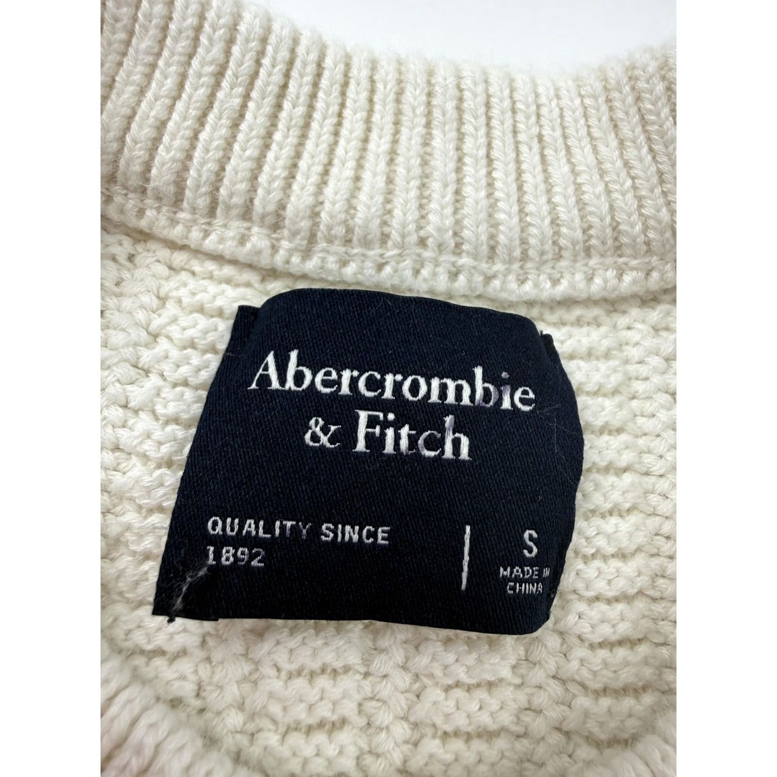 Abercrombie & Fitch Abercrombie & Fitch Sweater Mens Small White 100% Cotton Knit Pullover Logo Crew Neck Long Sleeve Casual Winter Regular Fit"} Size US S / EU 44-46 / 1 - 3 Thumbnail