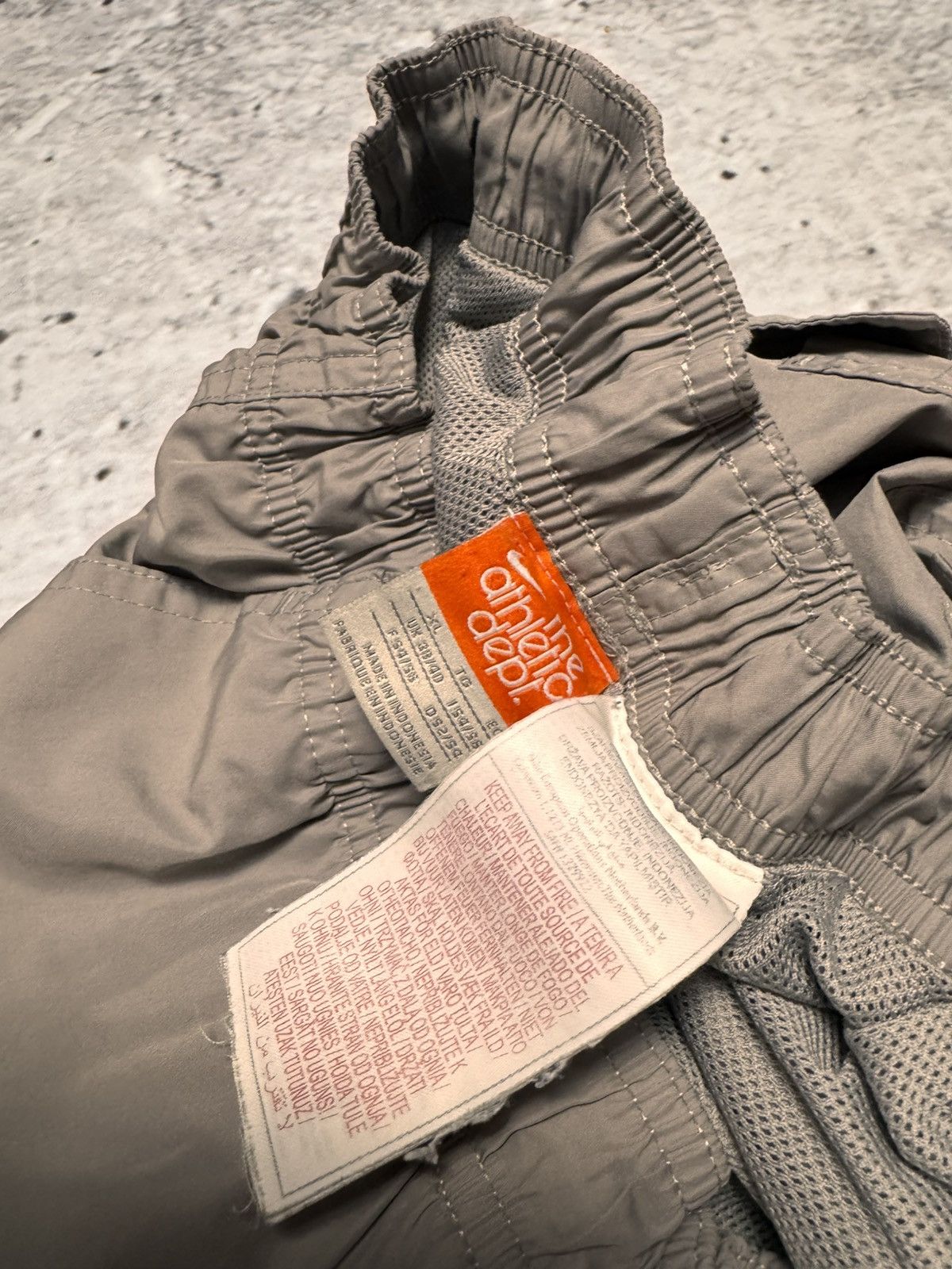 Nike × Vintage NIKE VINTAGE BASIC LOGO OVERSIZE BAGGY PANTS Size US 34 / EU 50 - 6 Thumbnail