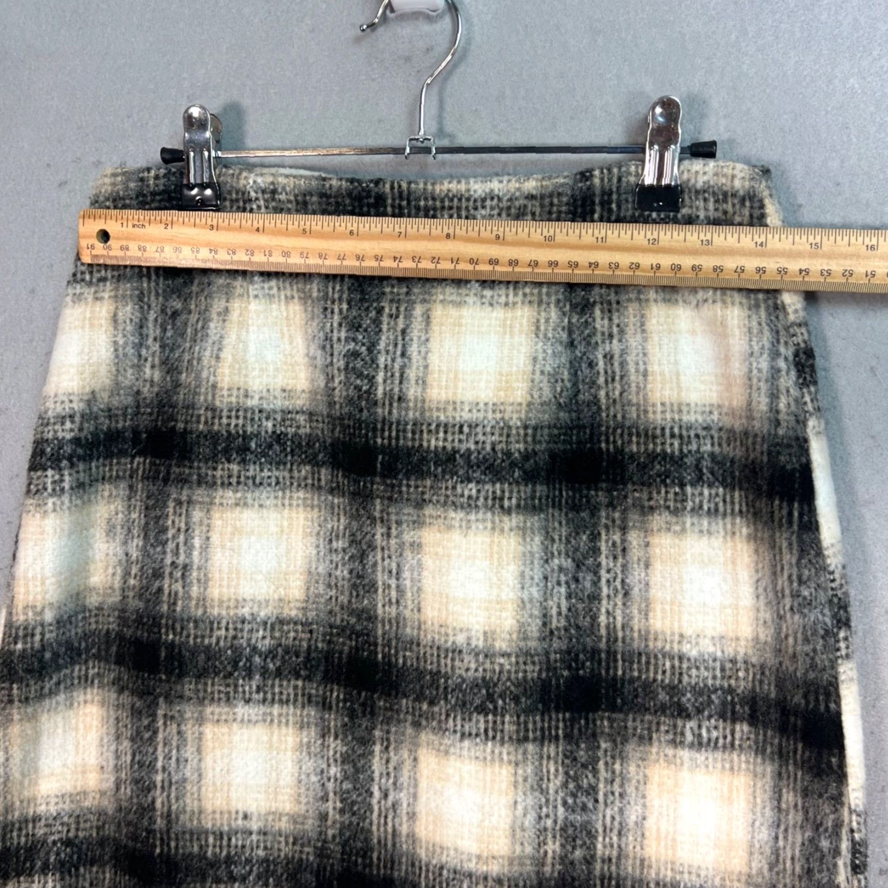 Vintage VINTAGE Potter's Pot Plaid Mini Skirt WITH Back Zip Size M Black Womens Short Skirt (Broken) Potters Pot Size 32" / US 10 / IT 46 - 5 Thumbnail