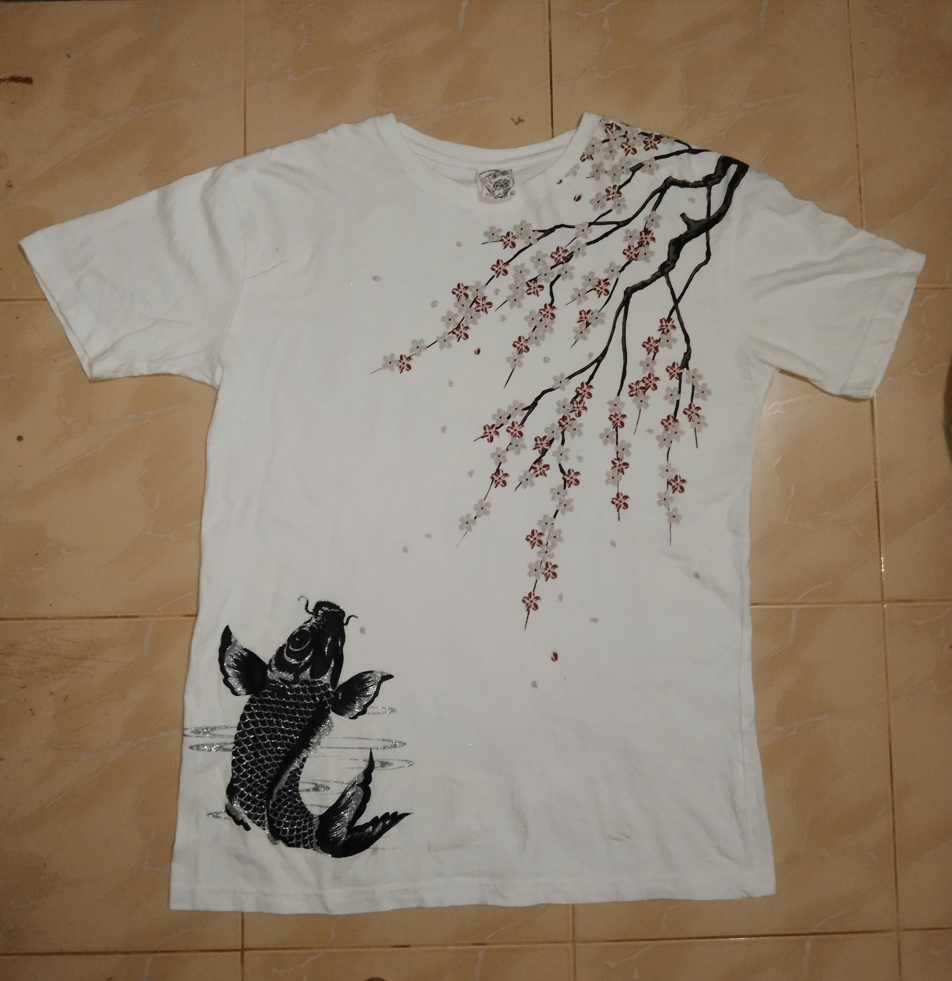 Japanese Brand Japanese culture koi fish OVP sukajan souvenir tee Size US M / EU 48-50 / 2 - 4 Thumbnail