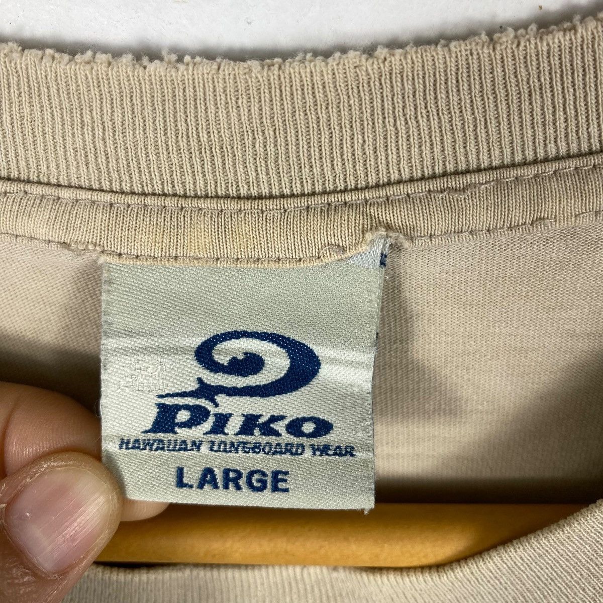 Vintage Vintage Distressed 90's PIKO Hawaiian Longboard Wear Graphic Size US L / EU 52-54 / 3 - 6 Thumbnail