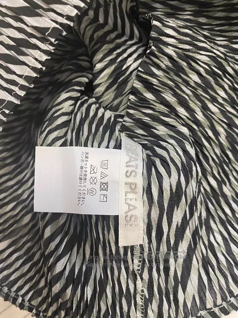 Issey Miyake Issey Miyake size:one size Black long-sleeve Size XXS / US 00 / IT 34 - 3 Thumbnail