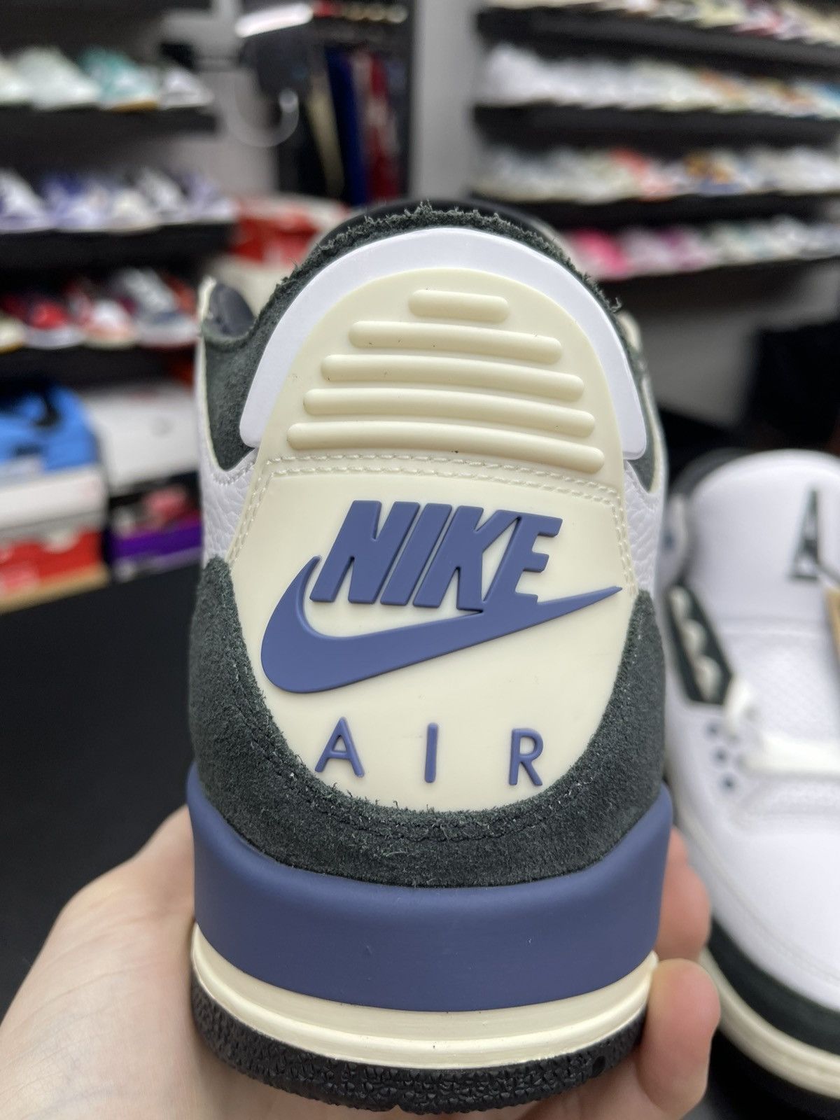 Jordan Brand Size 10.5 - Jordan 3 A Ma Maniere Diffused Blue Size US 10.5 / EU 43-44 - 12 Thumbnail