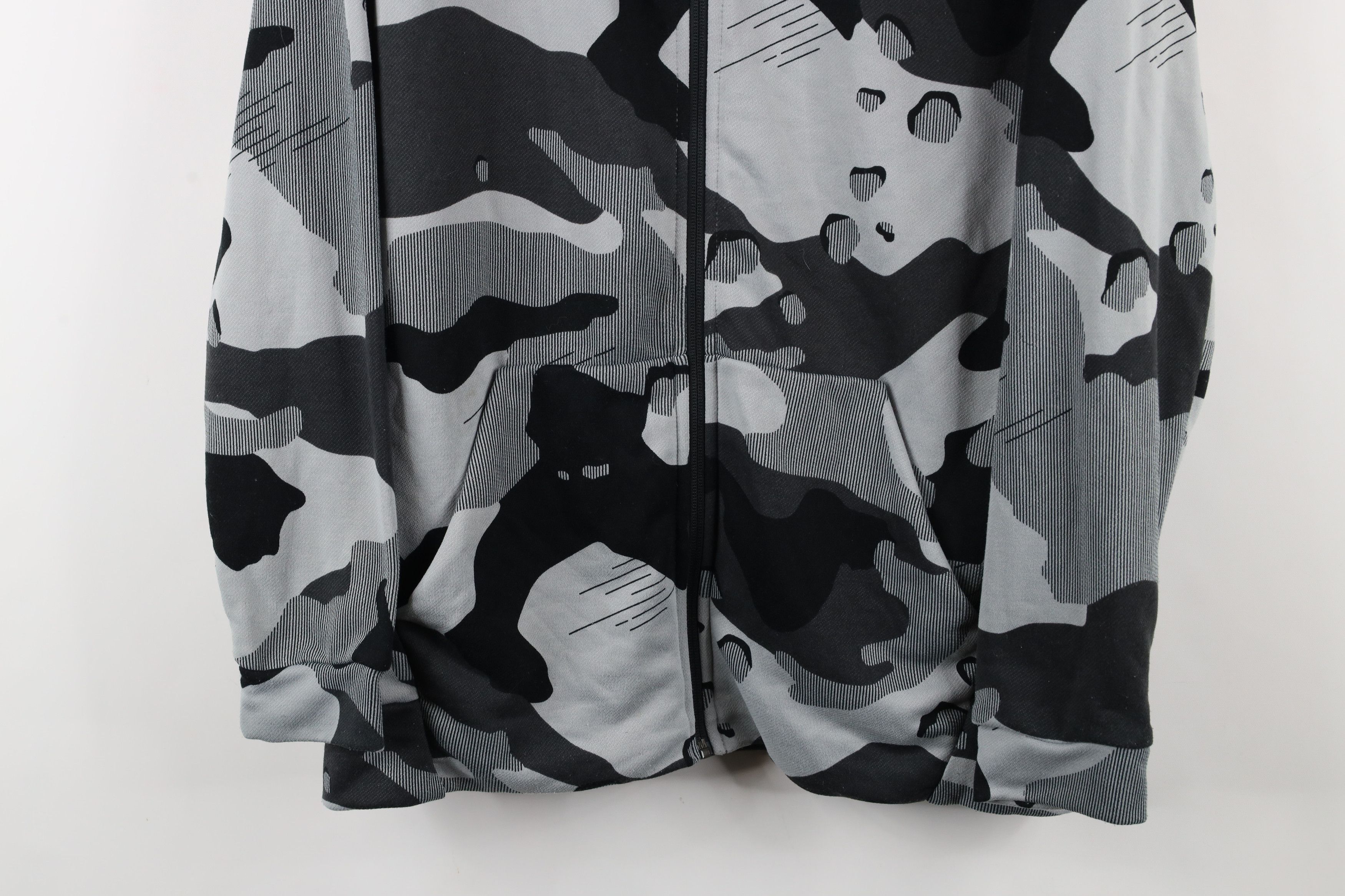 Nike × Vintage Vintage Y2K Nike Sportswear Camouflage Full Zip Hoodie Size US L / EU 52-54 / 3 - 3 Thumbnail
