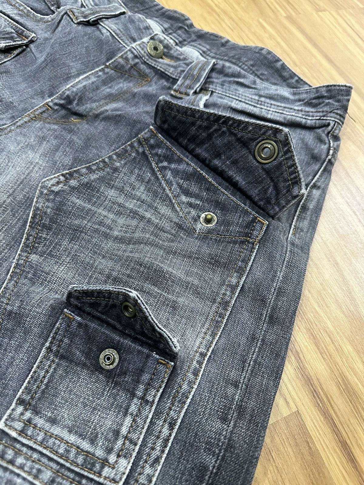 Japanese Brand Rare Rattle Trap Multipocket Denim Pants Size US 32 / EU 48 - 9 Thumbnail