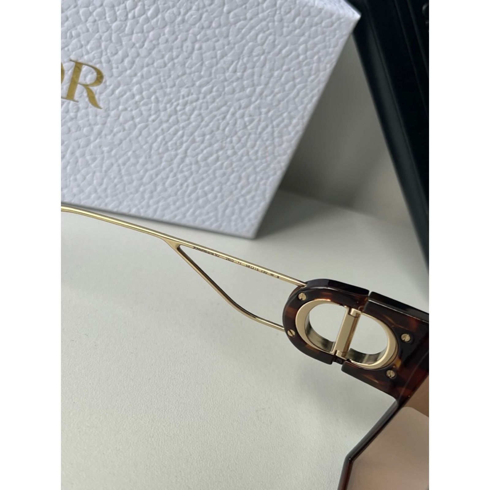Dior NEW Dior 30Montaigne SU Brown Oversized Square Sunglasses Size ONE SIZE - 6 Thumbnail