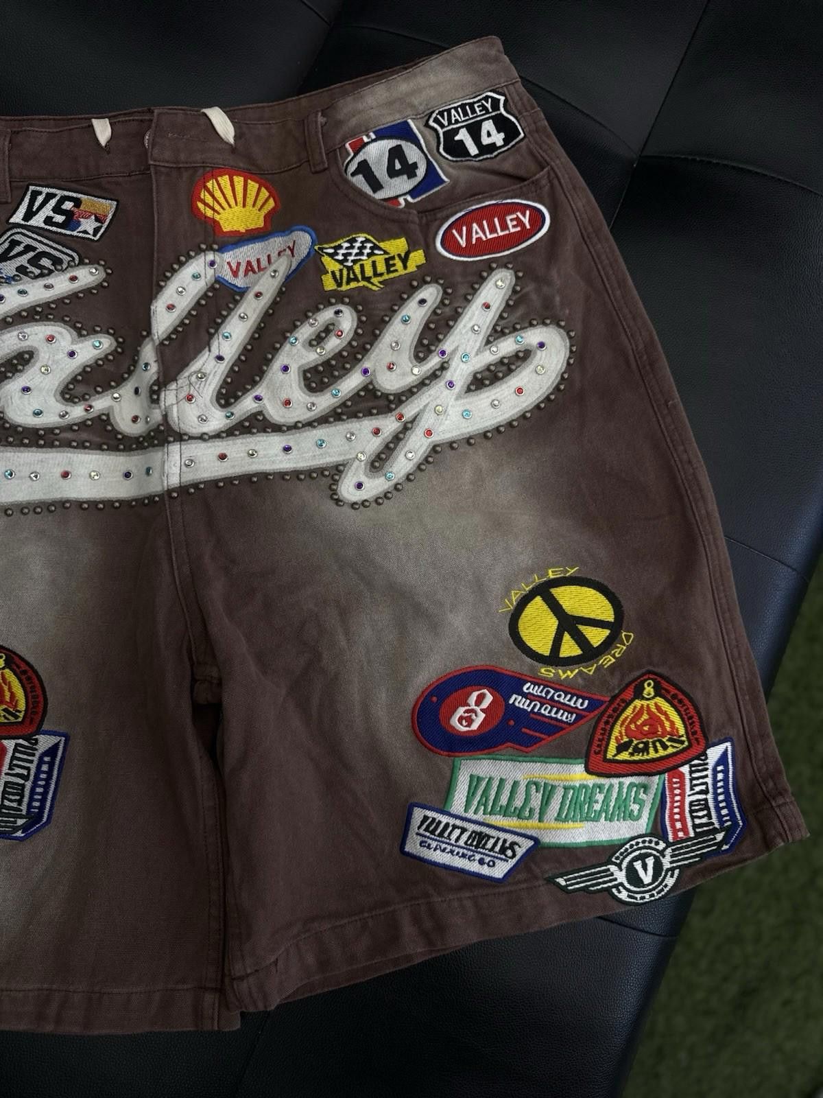 Vale Valley Brown Denim Patchwork Shorts Size 36 (Brand New) Size US 36 / EU 52 - 2 Thumbnail