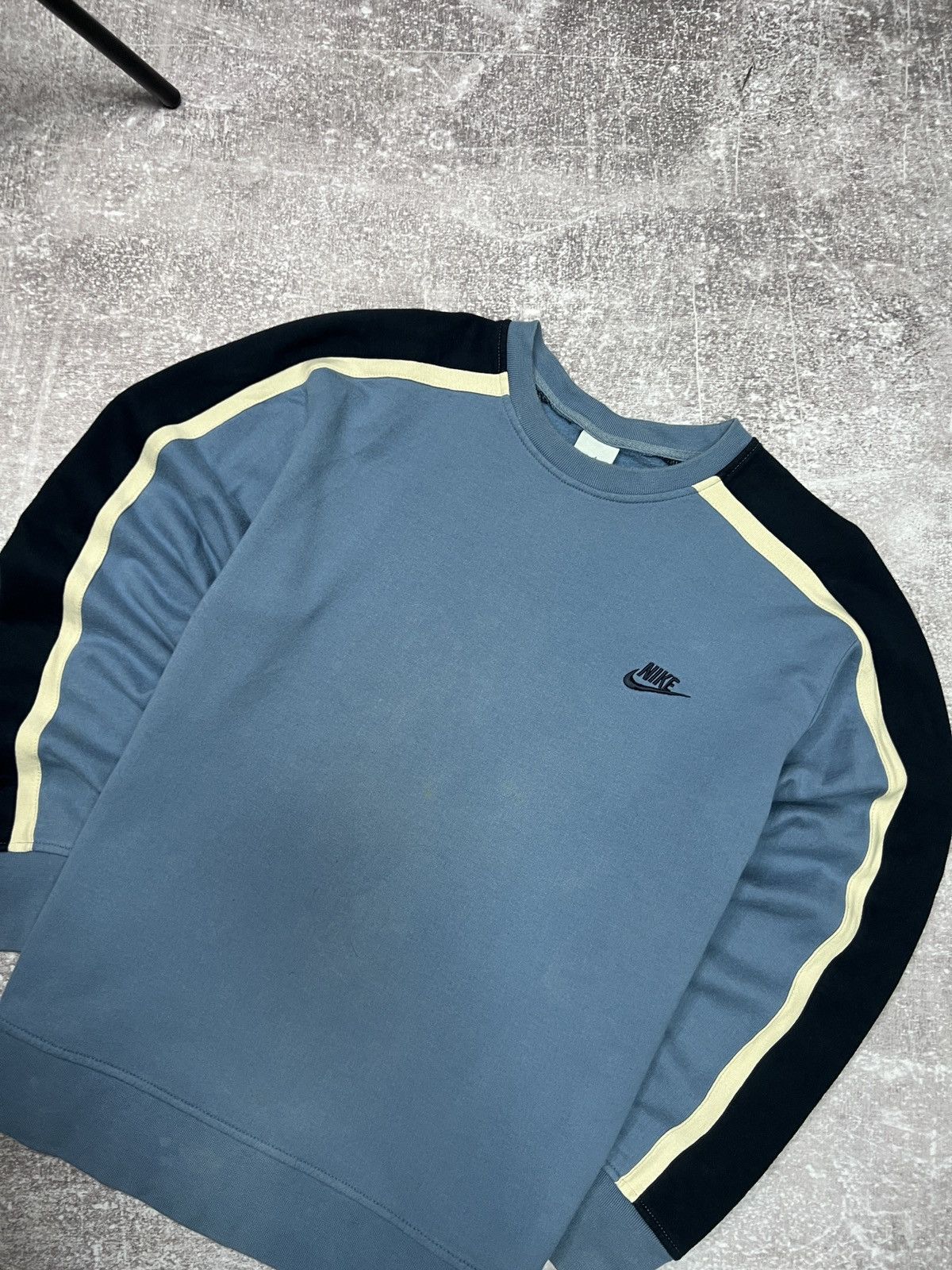 Nike Vintage Nike Sweatshirt Logos Y2K Fit Size US L / EU 52-54 / 3 - 2 Thumbnail
