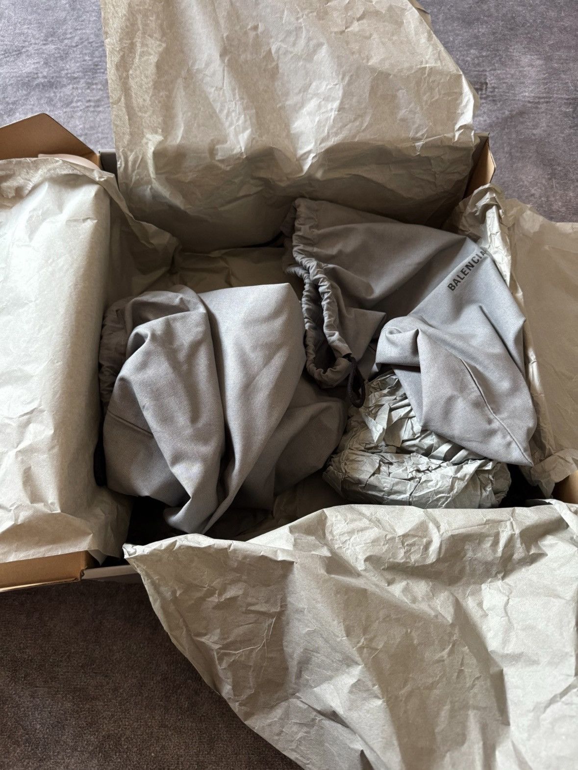 Balenciaga Balenciaga fur crocs Size US 8 / EU 41 - 5 Thumbnail