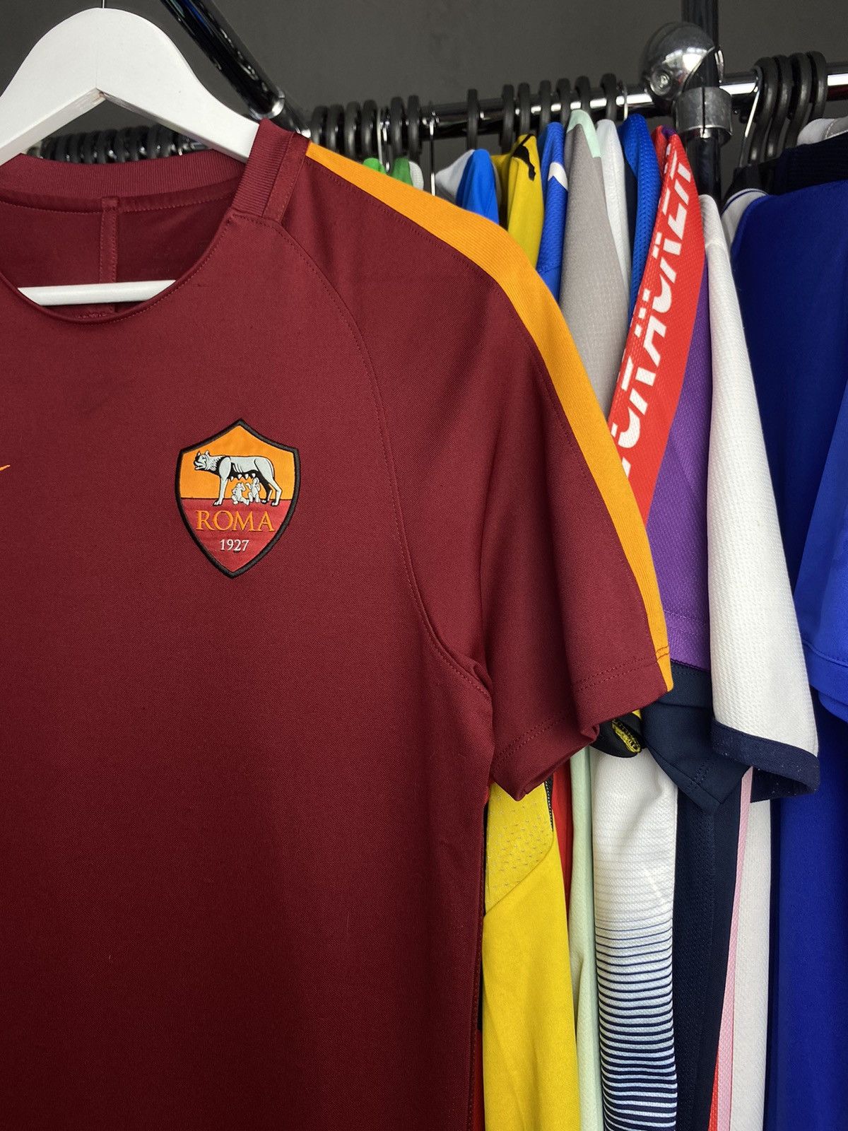 Nike 2014/15 NIKE AC ROMA TRAINING SOCCER FOOTBALL JERSEY SHIRT Size US S / EU 44-46 / 1 - 3 Thumbnail