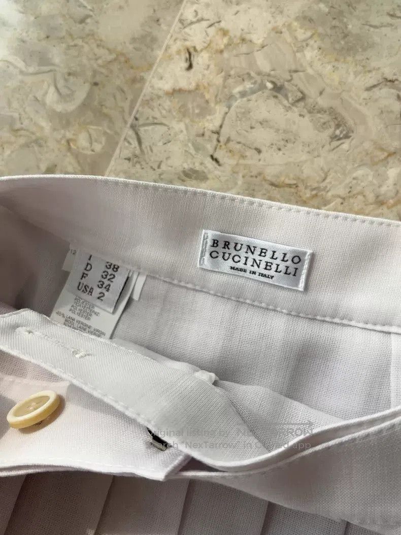 Brunello Cucinelli Brunello Cucinelli Beige pleated half skirt Size 25" / US 0 / IT 36 - 2 Thumbnail