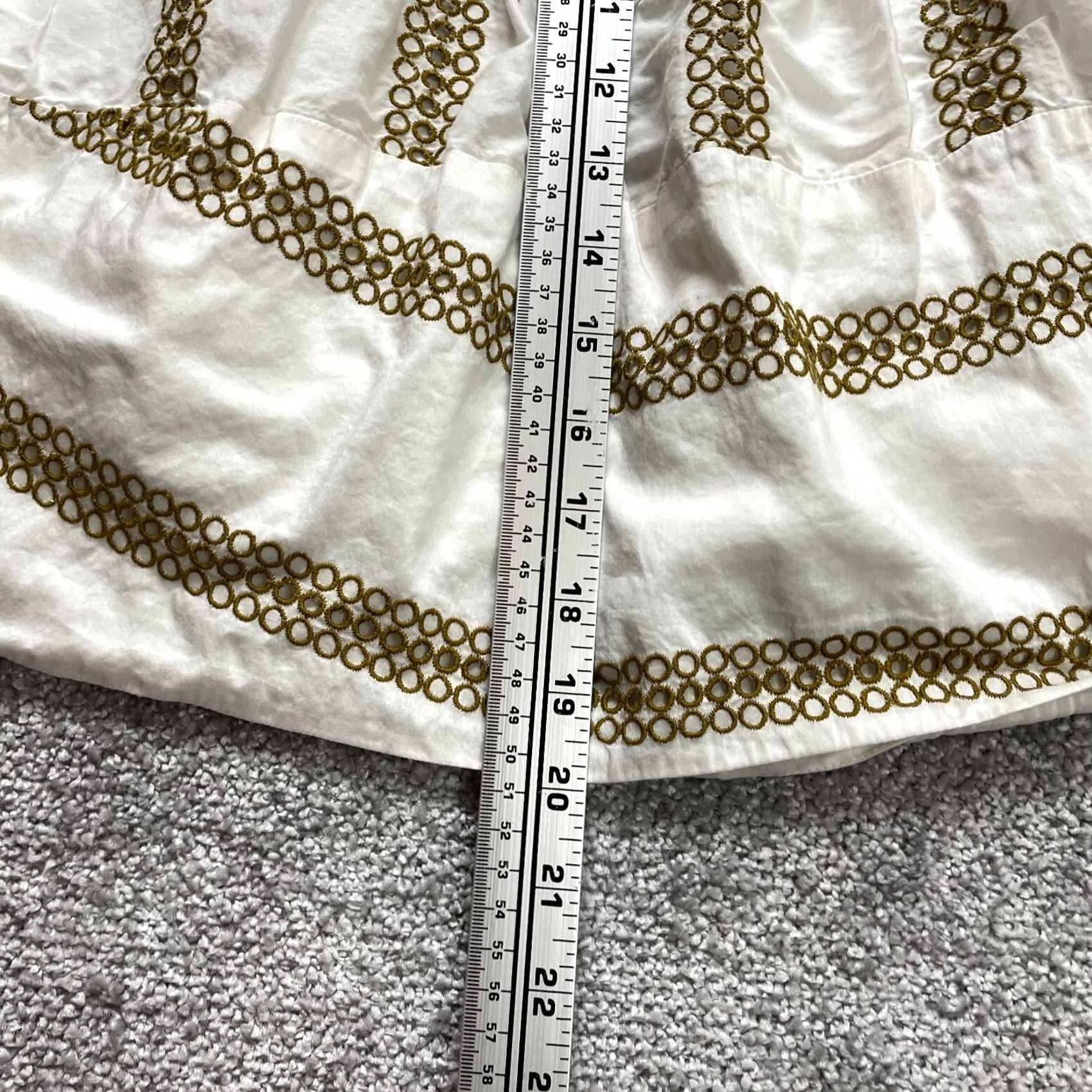 Bcbgmaxazria BCBGMAXAZRIA Skirt Womens 4 White A-Line Silk Blend Embroidered Rings Knee Length VINTAGE No Size 27" / US 4 / IT 40 - 3 Thumbnail