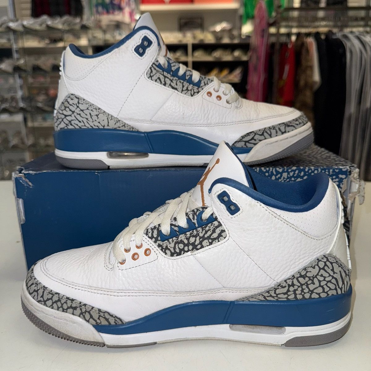 Jordan Brand Size 8 - Air Jordan 3 Retro Washington Wizards CT8532-148 Size US 8 / EU 41 - 2 Thumbnail