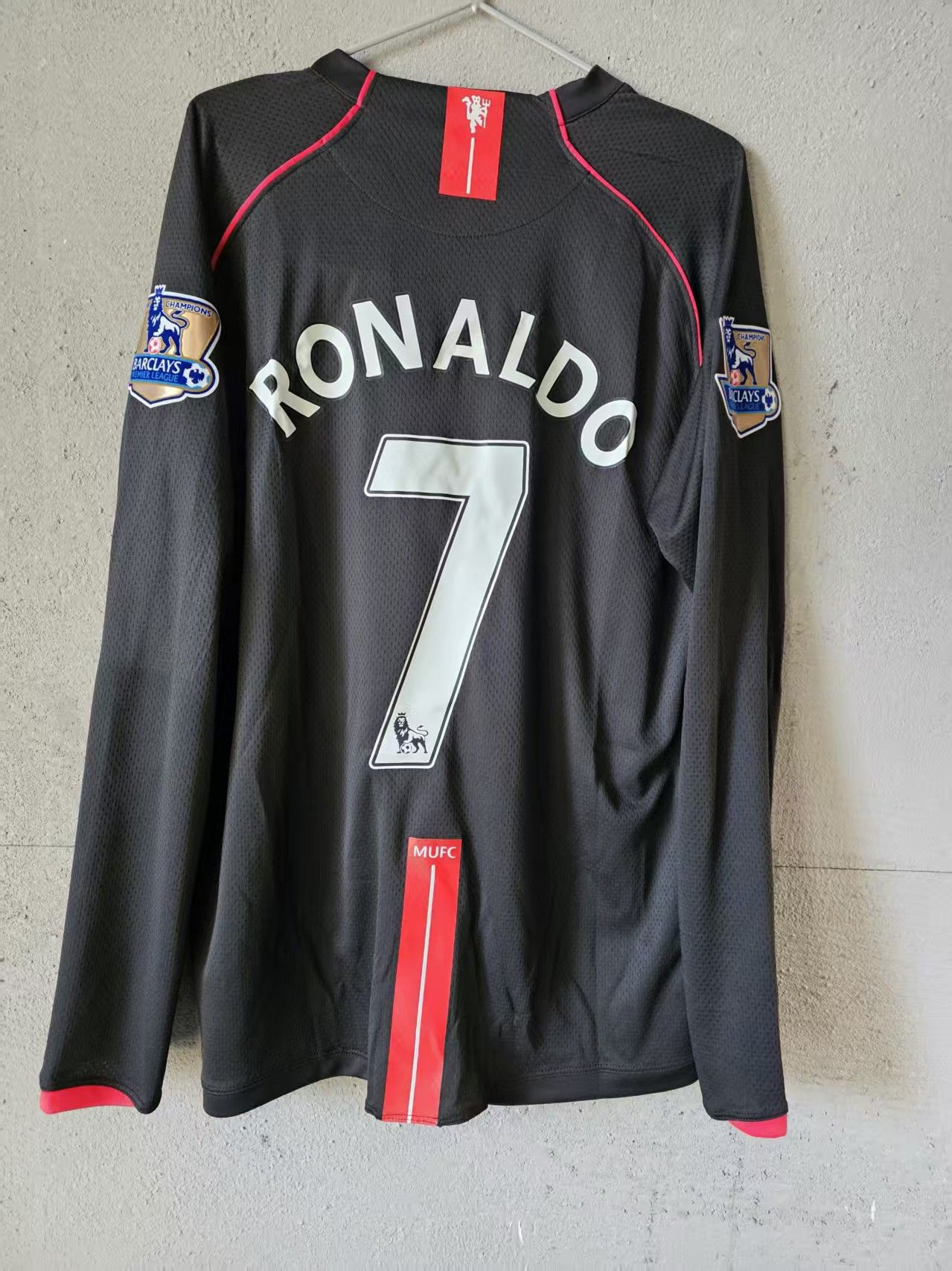 Other 2007 2008 MUFC 7 C Ronaldo Jersey Away Longsleeve Size US L / EU 52-54 / 3 - 1 Thumbnail