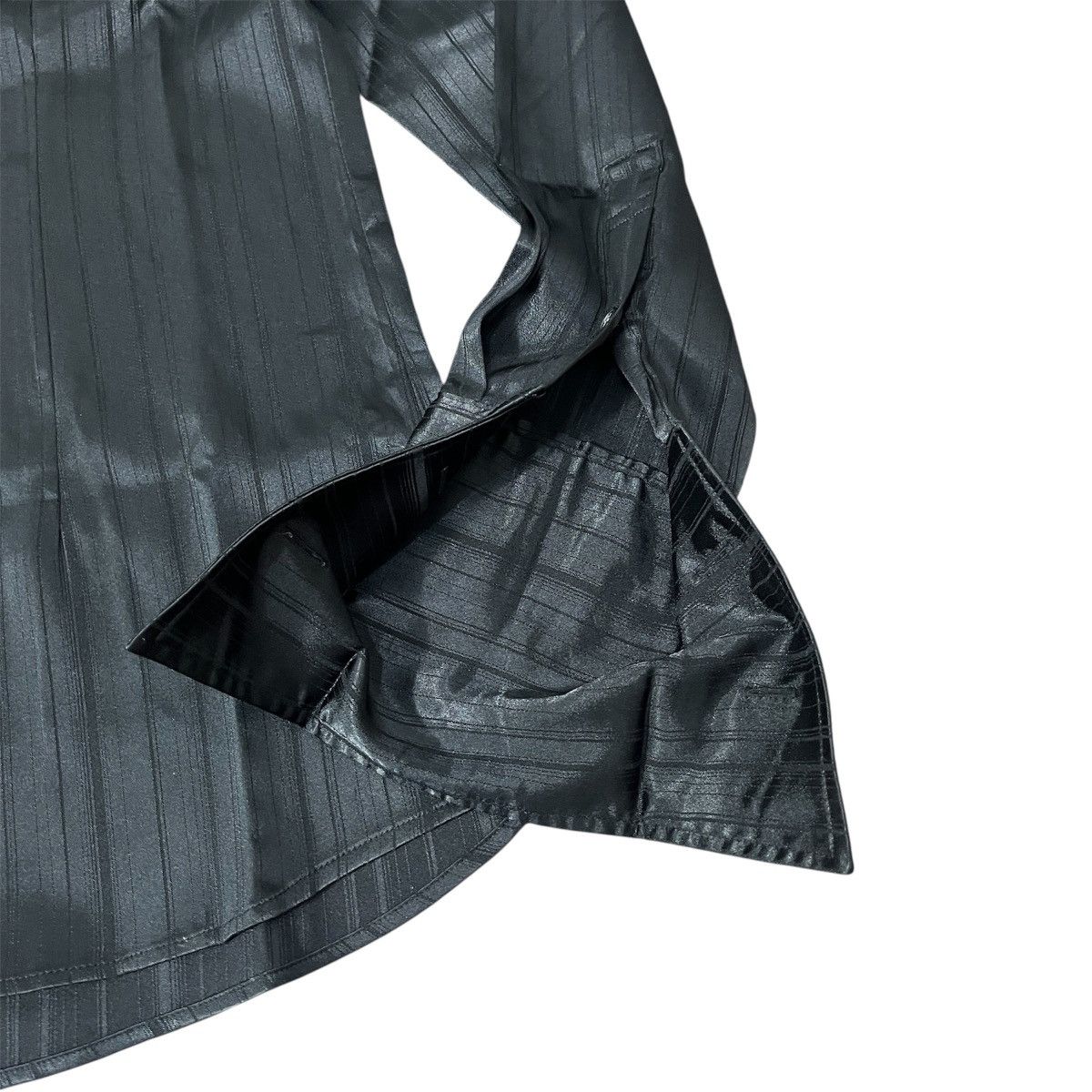Tornado Mart 2000s Style Black Slick Shirt Body Press ifsixwasnine lgb Size US M / EU 48-50 / 2 - 5 Thumbnail