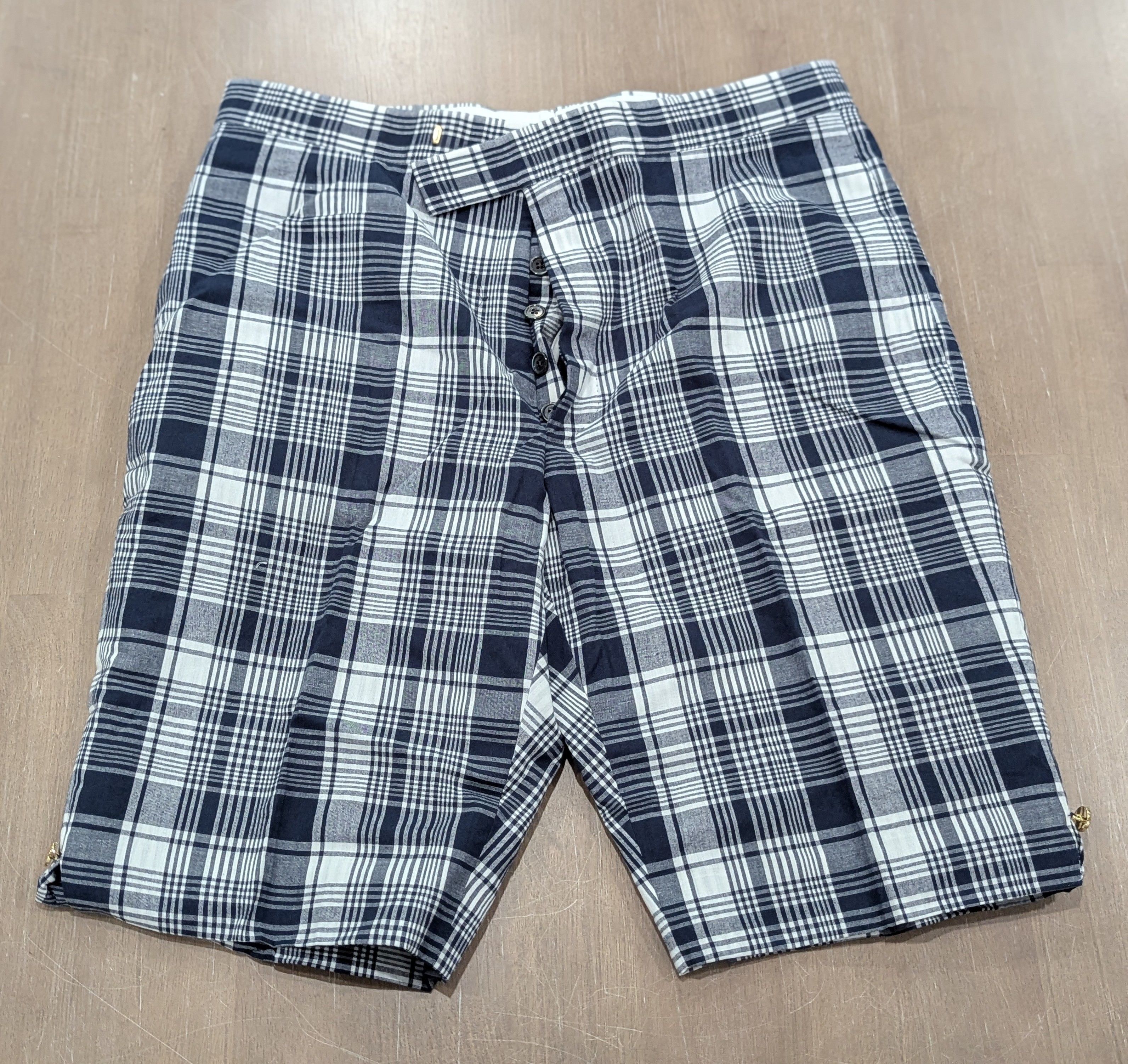 Thom Browne THOM BROWNE Backstrap Cotton Shorts Navy Plaid 2 - Medium Size US 32 / EU 48 - 1 Thumbnail