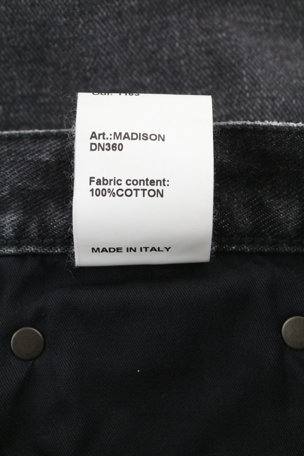 R13 COURTNEY SLIM 27 Everit Black Faded Cropped Distress 86493 Size 27" / US 4 / IT 40 - 9 Thumbnail