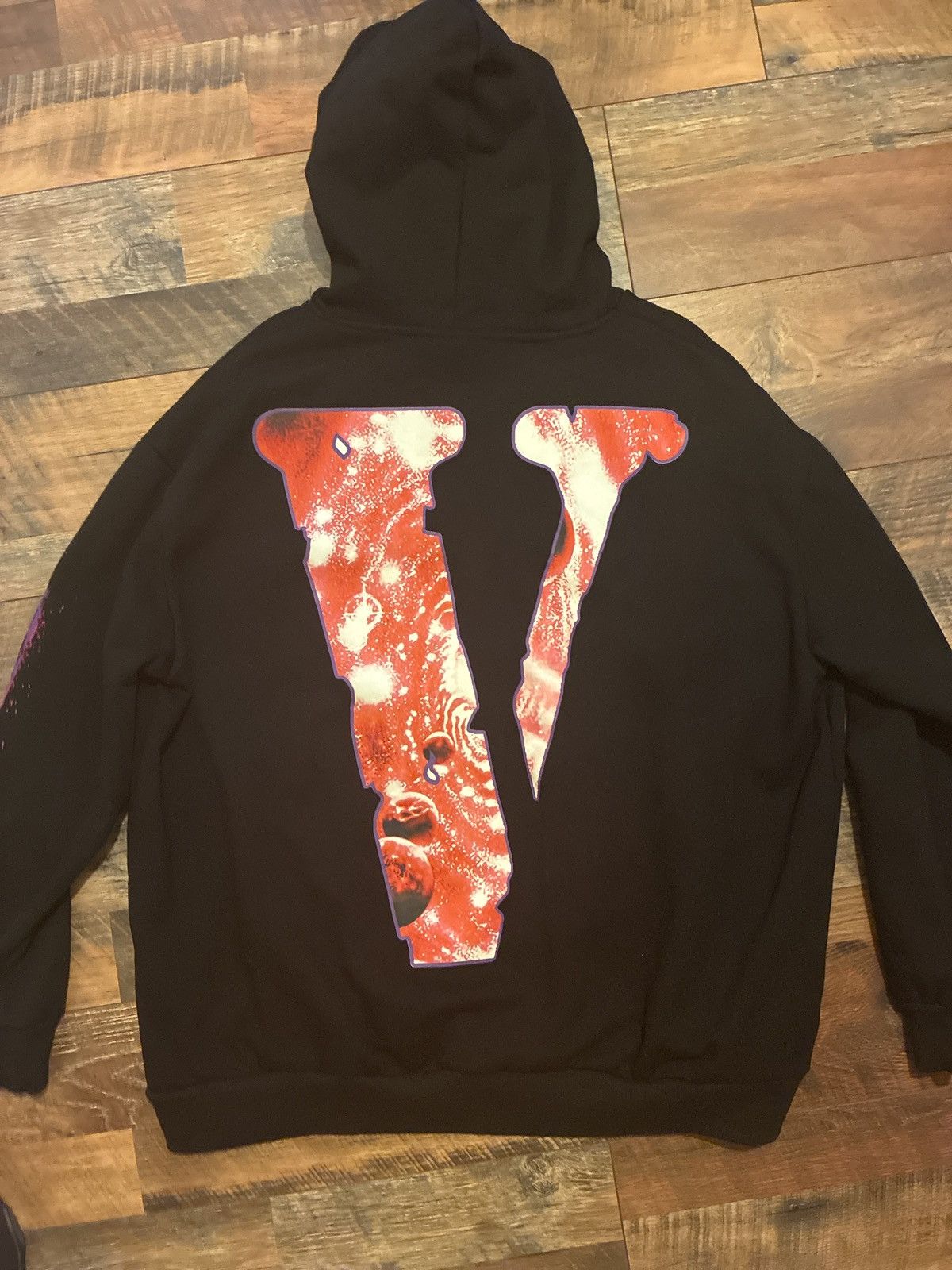 Vlone Juice Wrld x Vlone Galaxy Hoodie Size US XXL / EU 58 / 5 - 2 Thumbnail