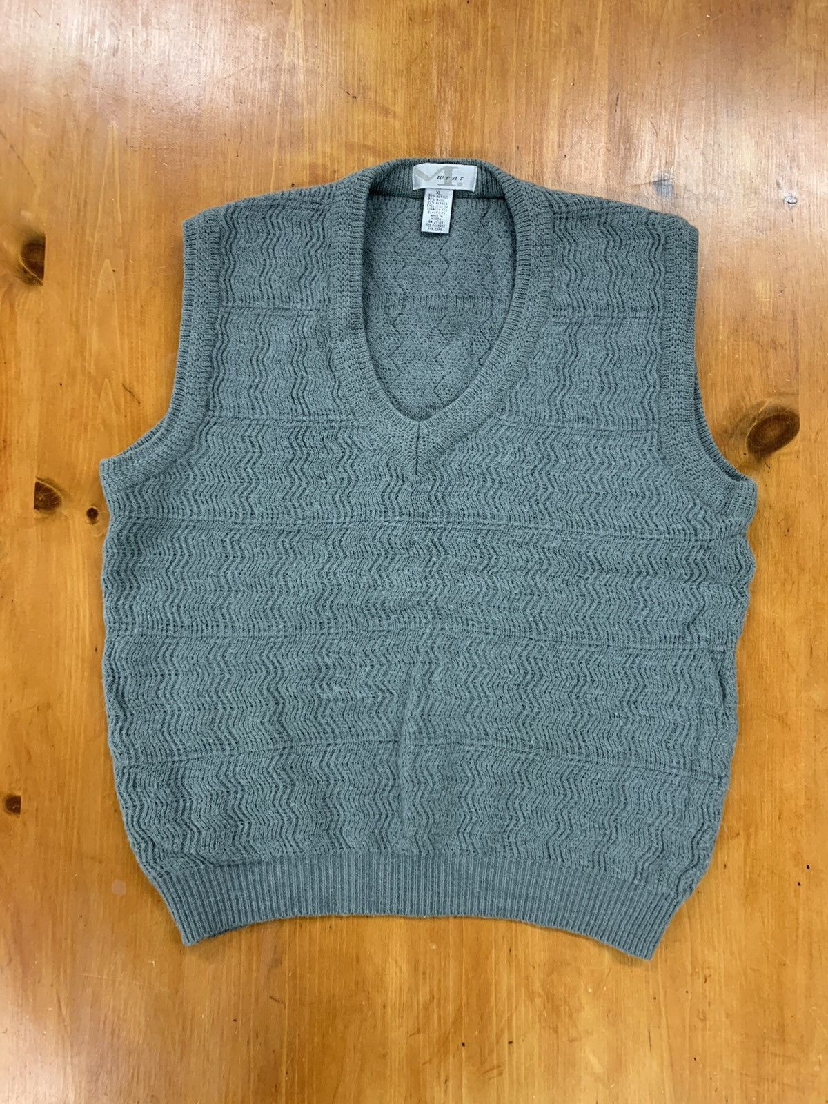 Vintage Vintage 1990s Wiggle Knit Vest Size US XL / EU 56 / 4 - 1 Thumbnail