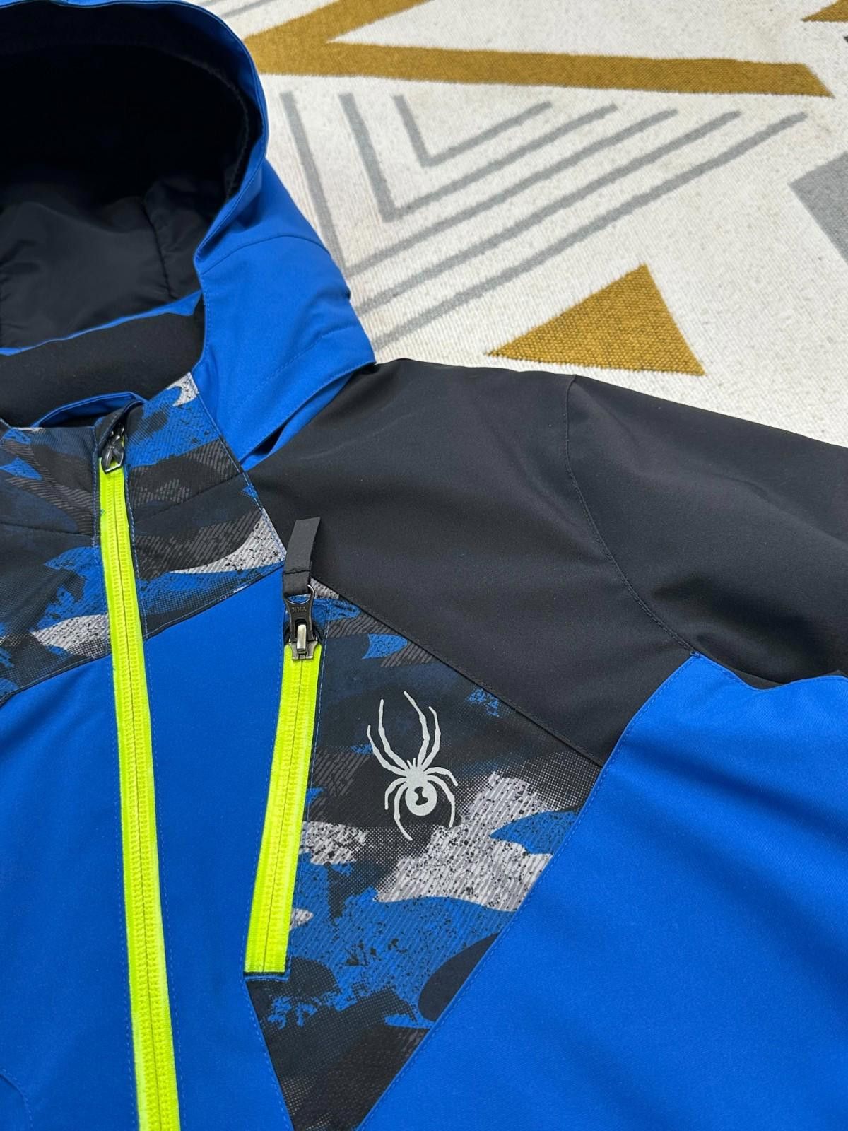 Spyder SPYDER BOYS KIDS SKI SNOWBOARD WATERPROOF JACKET SIZE 16 L Size US L / EU 52-54 / 3 - 2 Thumbnail