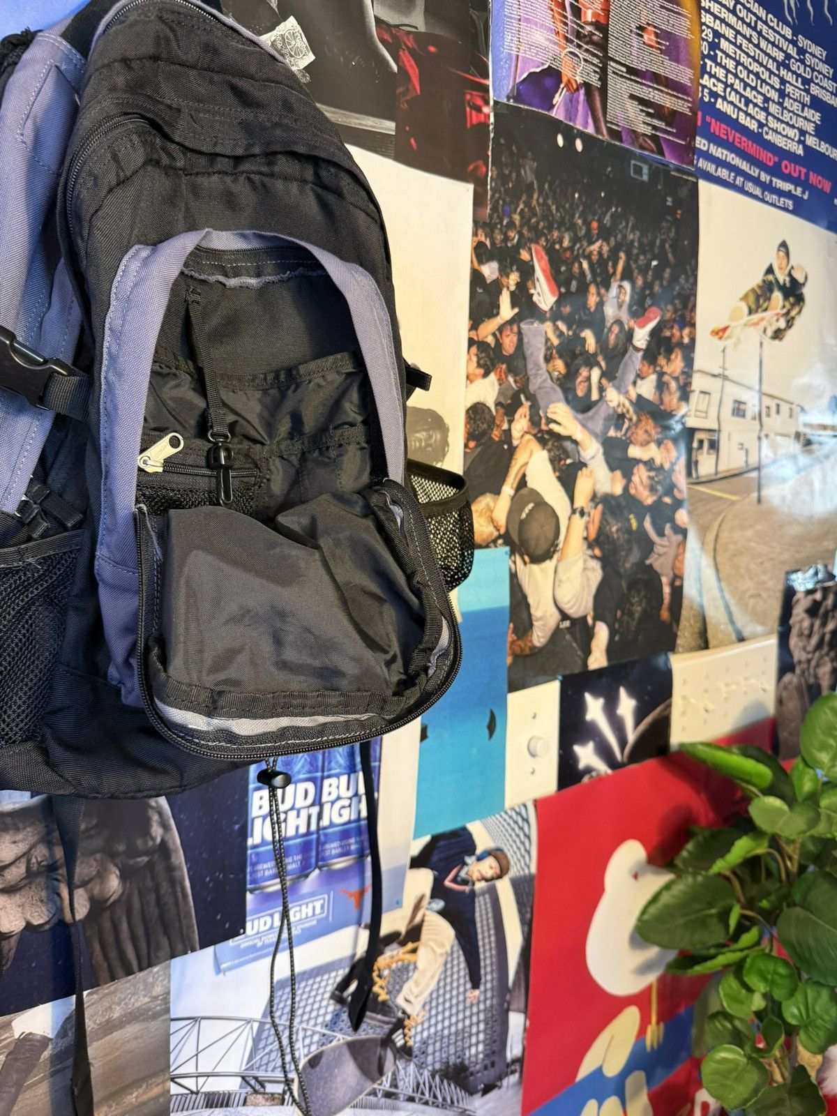 Eddie Bauer Vintage Eddie Bauer Stealth 25L Hiking Backpack Fall 2007 Blue Black Grey Size ONE SIZE - 3 Thumbnail