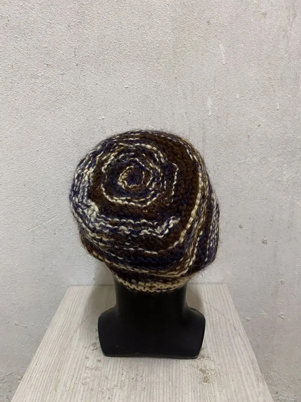 Japanese Brand Japanese Brand Rare Design Knit Beanie Hat Size ONE SIZE - 4 Thumbnail