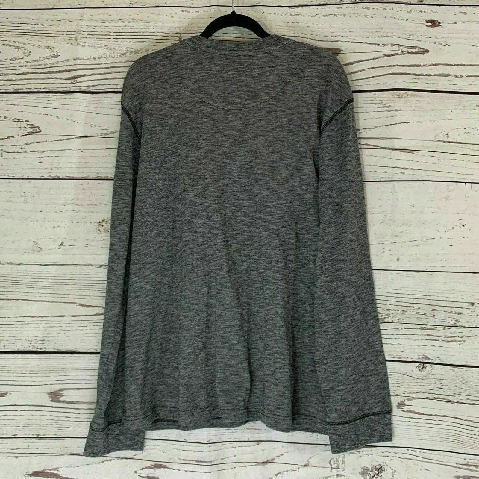 Tommy Bahama TOMMY BAHAMA Long Sleeve 1/4 Button Pullover Gray size XL Size US XL / EU 56 / 4 - 4 Thumbnail