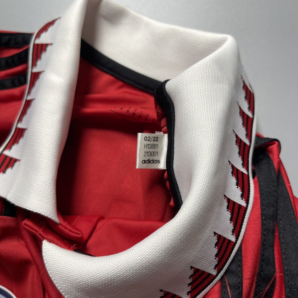 Adidas MANCHESTER UNITED ADIDAS 2022/2023 SOCCER JERSEY #7 RONALDO Size US M / EU 48-50 / 2 - 8 Thumbnail