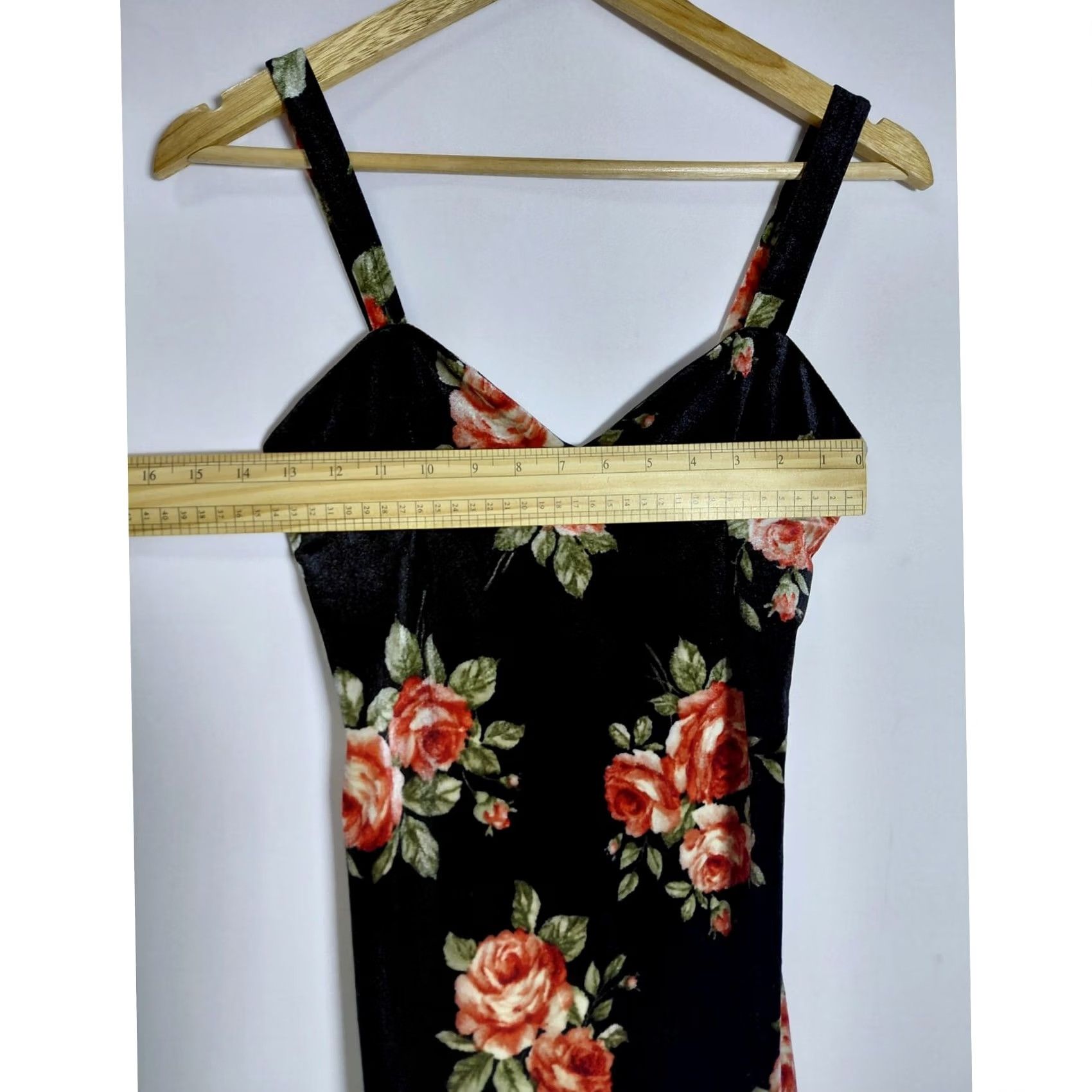 Forever 21 FOREVER 21 Floral Dress Black Sleeveless V-Neck Short Women M Size 32" / US 10 / IT 46 - 5 Thumbnail