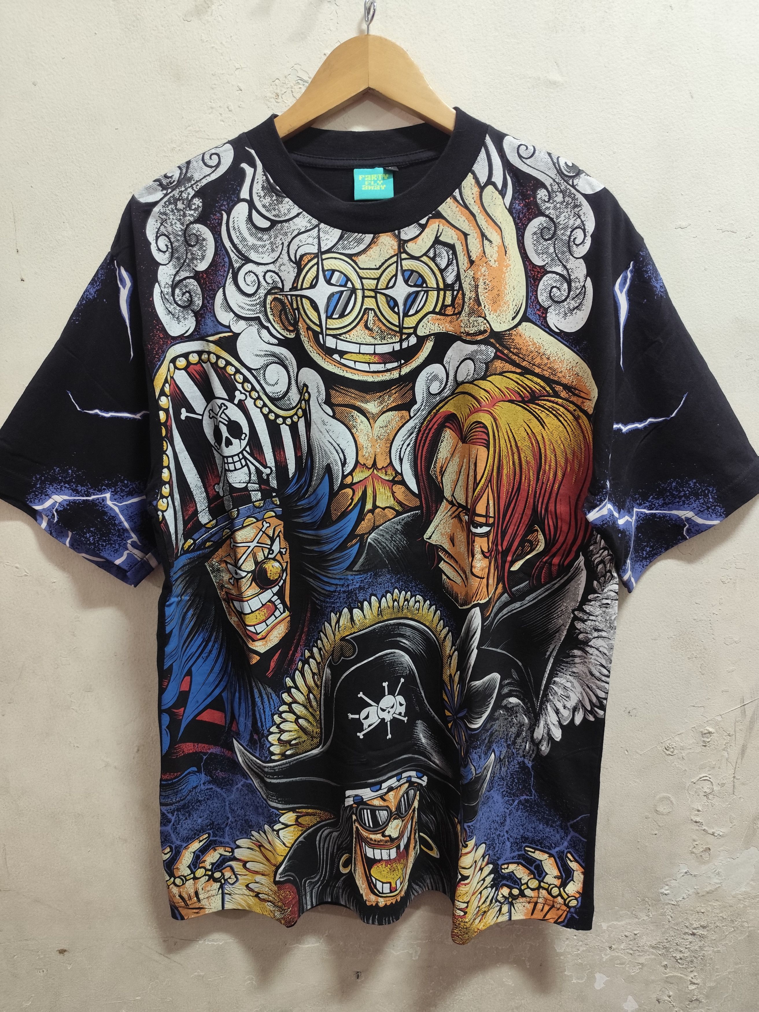 Anime × Japanese Brand × One Piece One Piece : Yonkou x Jolly Roger AOP Bootleg Tee Size L Size US L / EU 52-54 / 3 - 2 Thumbnail